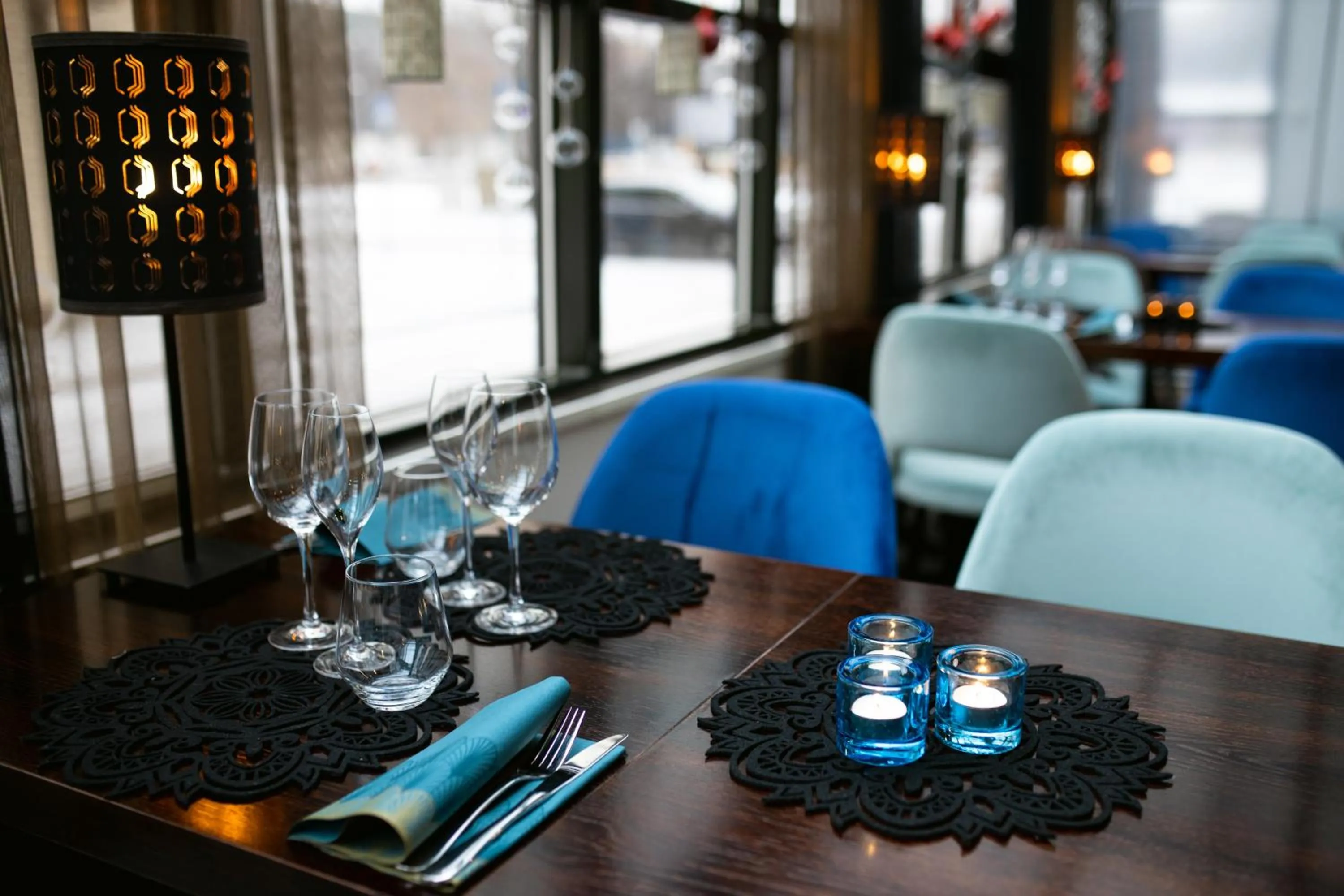 Restaurant/places to eat in Hotel Oscar