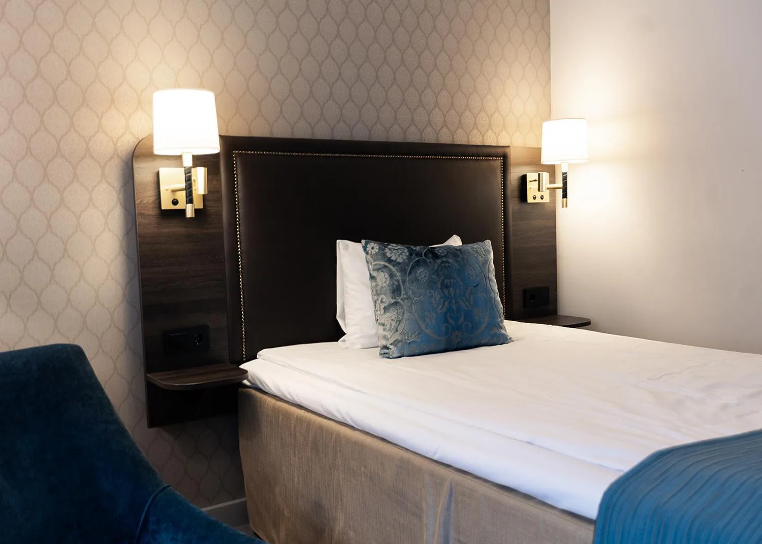 Bed in Bårdshaug Herregård