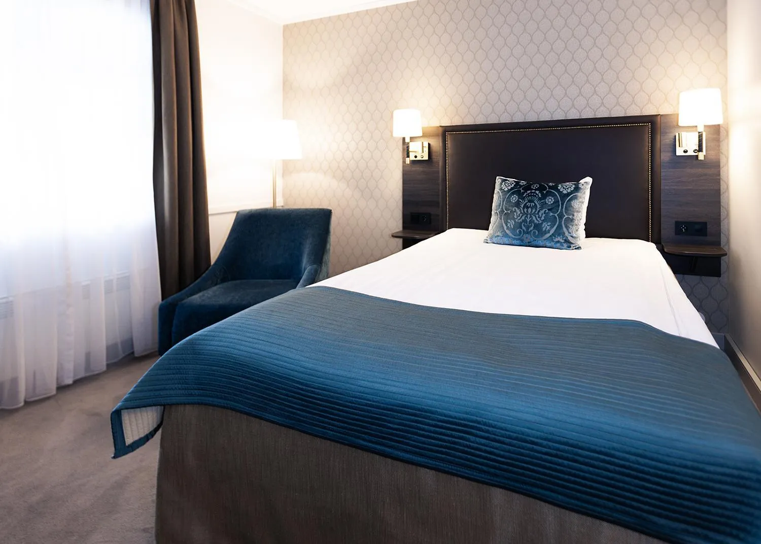 Bedroom, Bed in Bårdshaug Herregård