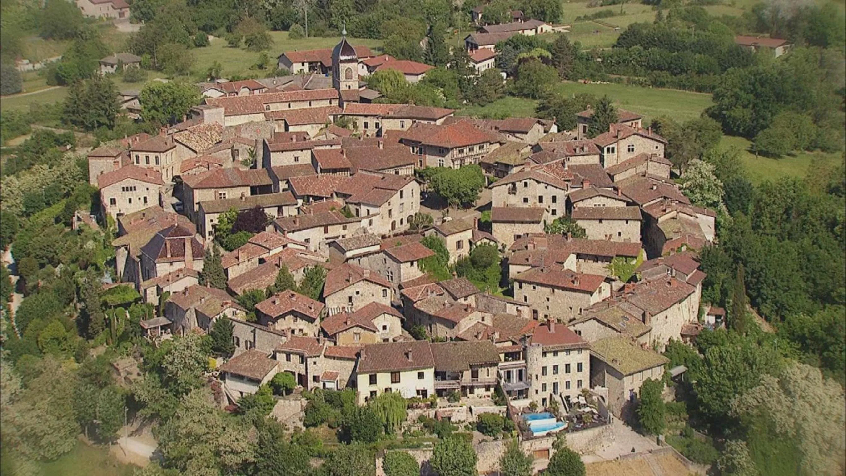 Nearby landmark in Logis Hotel Le Petit Casset
