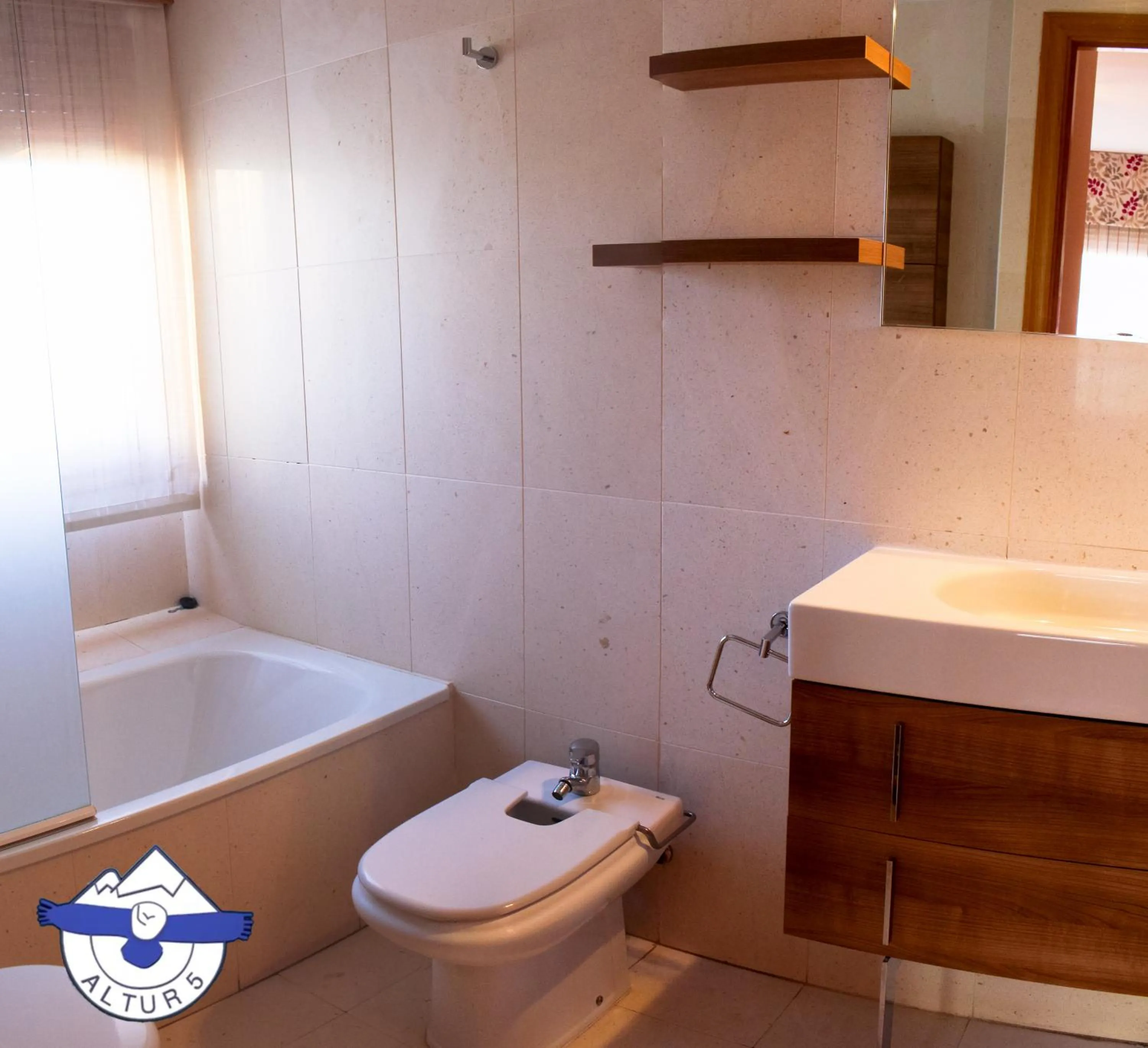 Bathroom in Altur 5 Jaca