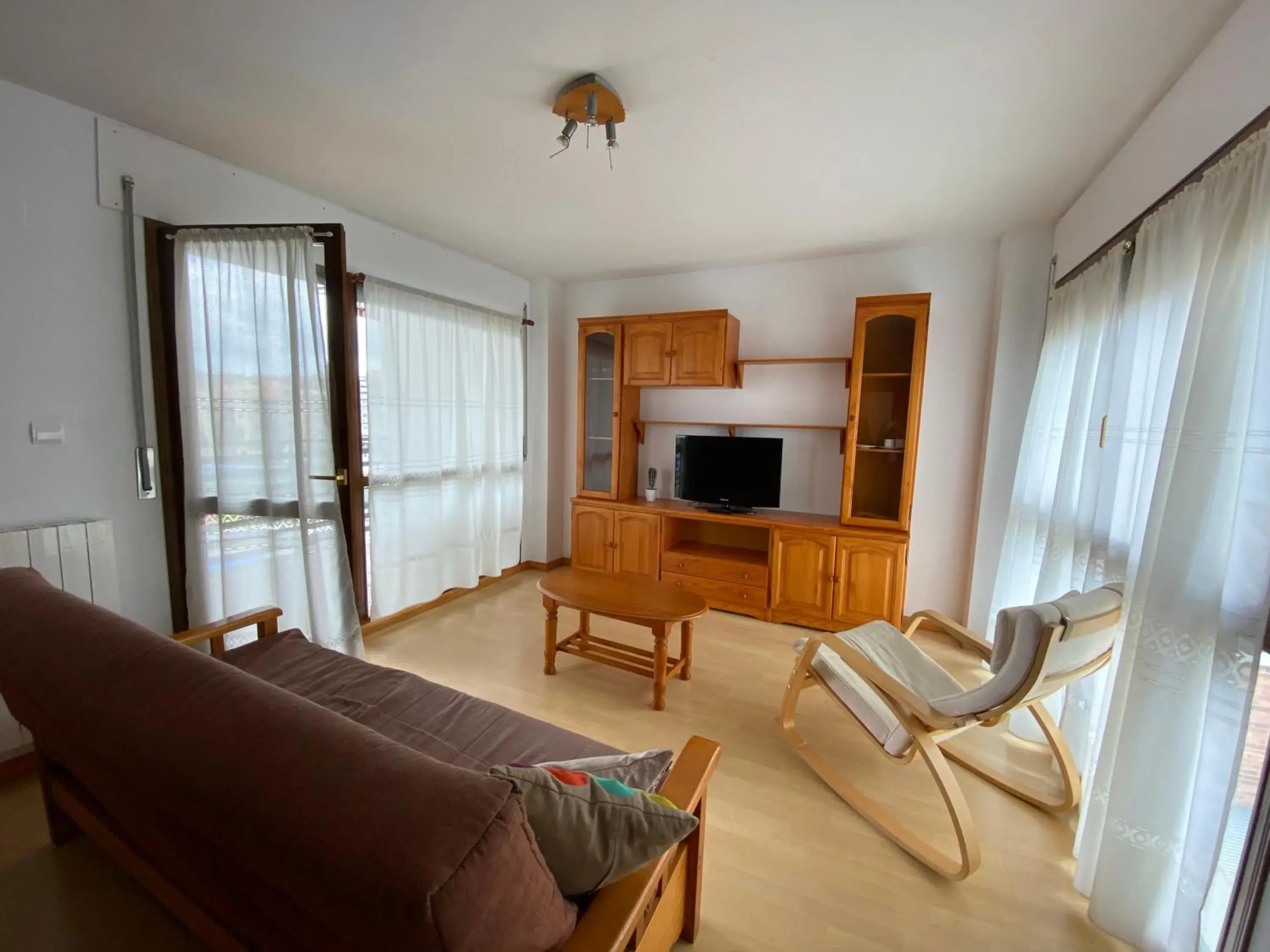 Apartment (6 Adults) in Altur 5 Jaca Apartment (6 Adults) in Altur 5 Jaca