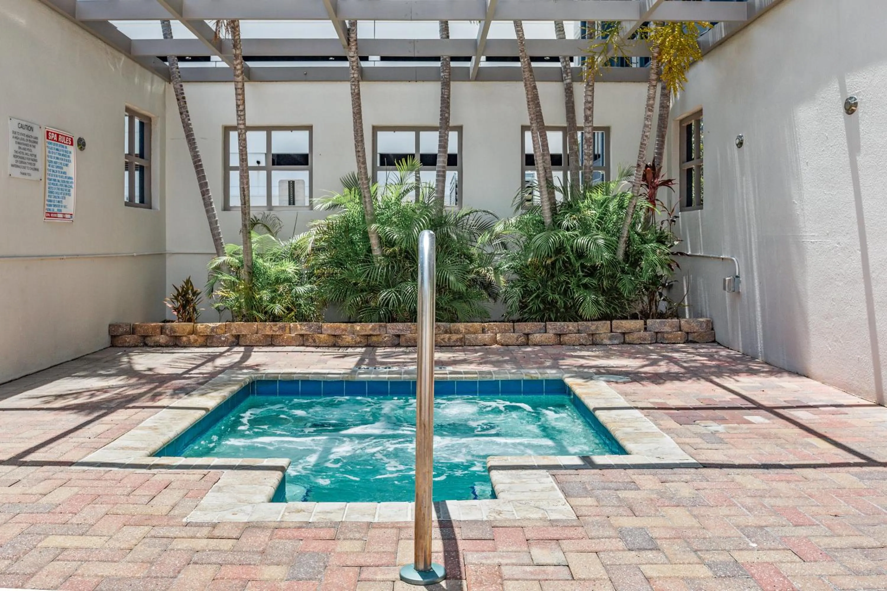 Swimming pool in Holiday Inn Tampa Westshore - Airport Area by IHG