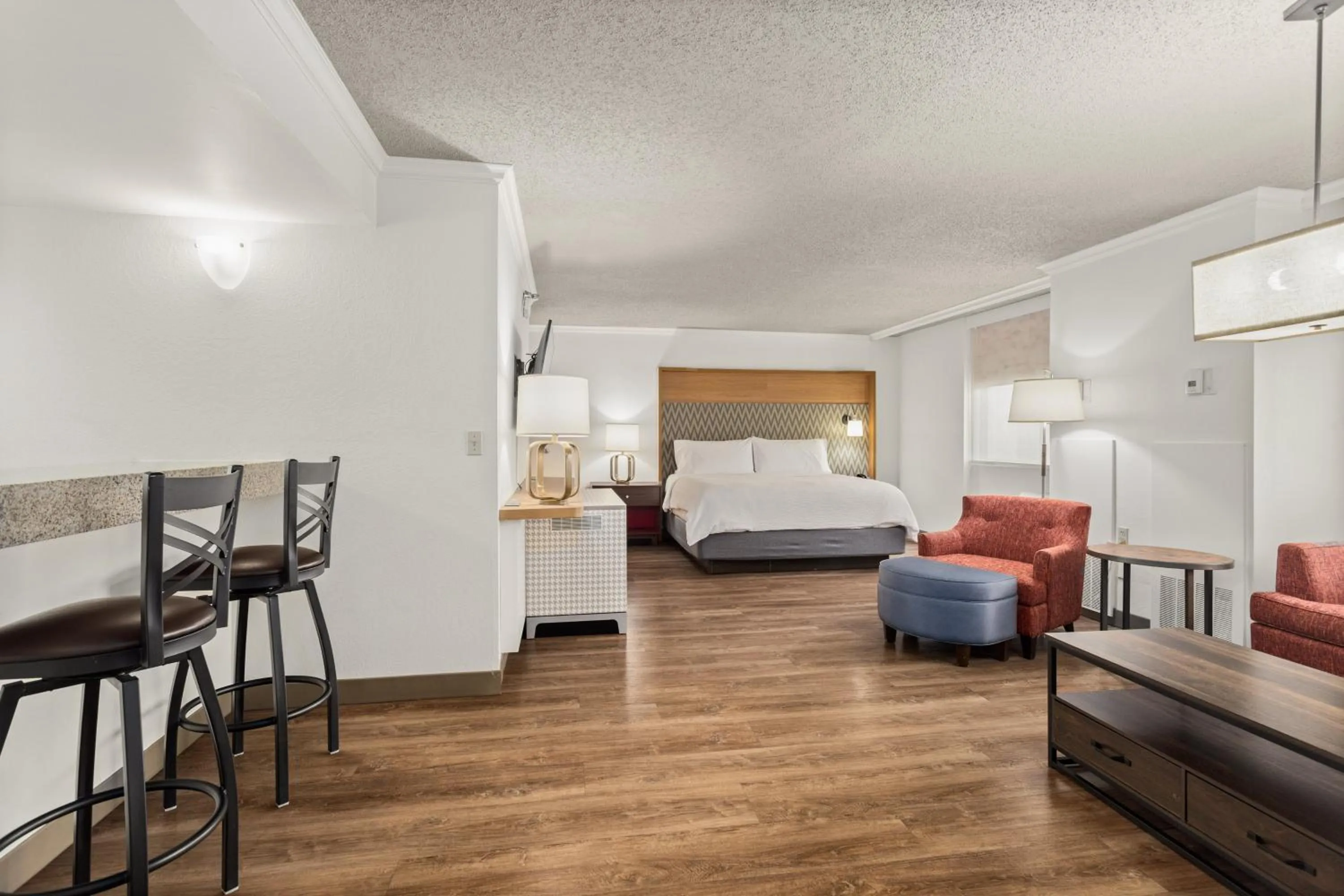 Photo of the whole room, Bed in Holiday Inn Tampa Westshore - Airport Area by IHG