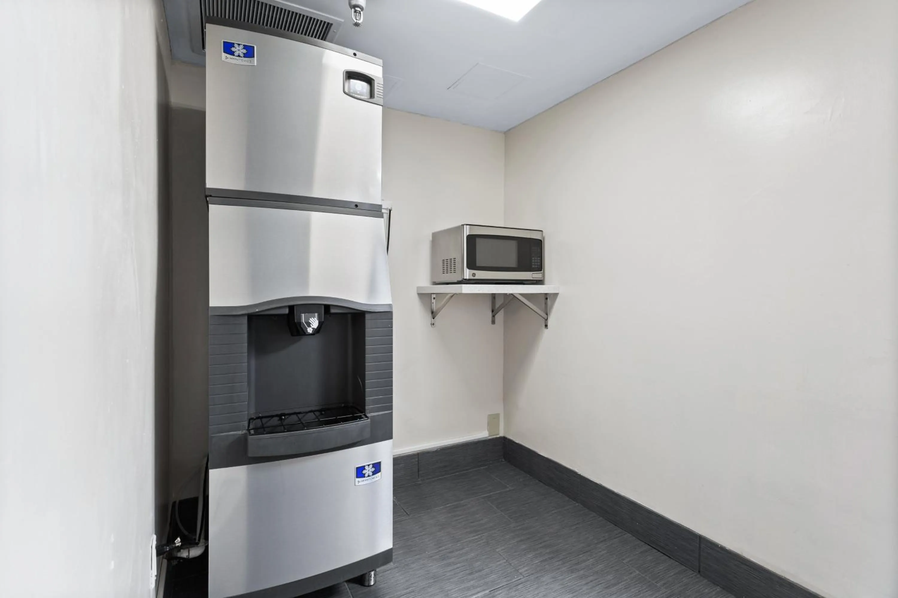 Lobby or reception in Holiday Inn Tampa Westshore - Airport Area by IHG