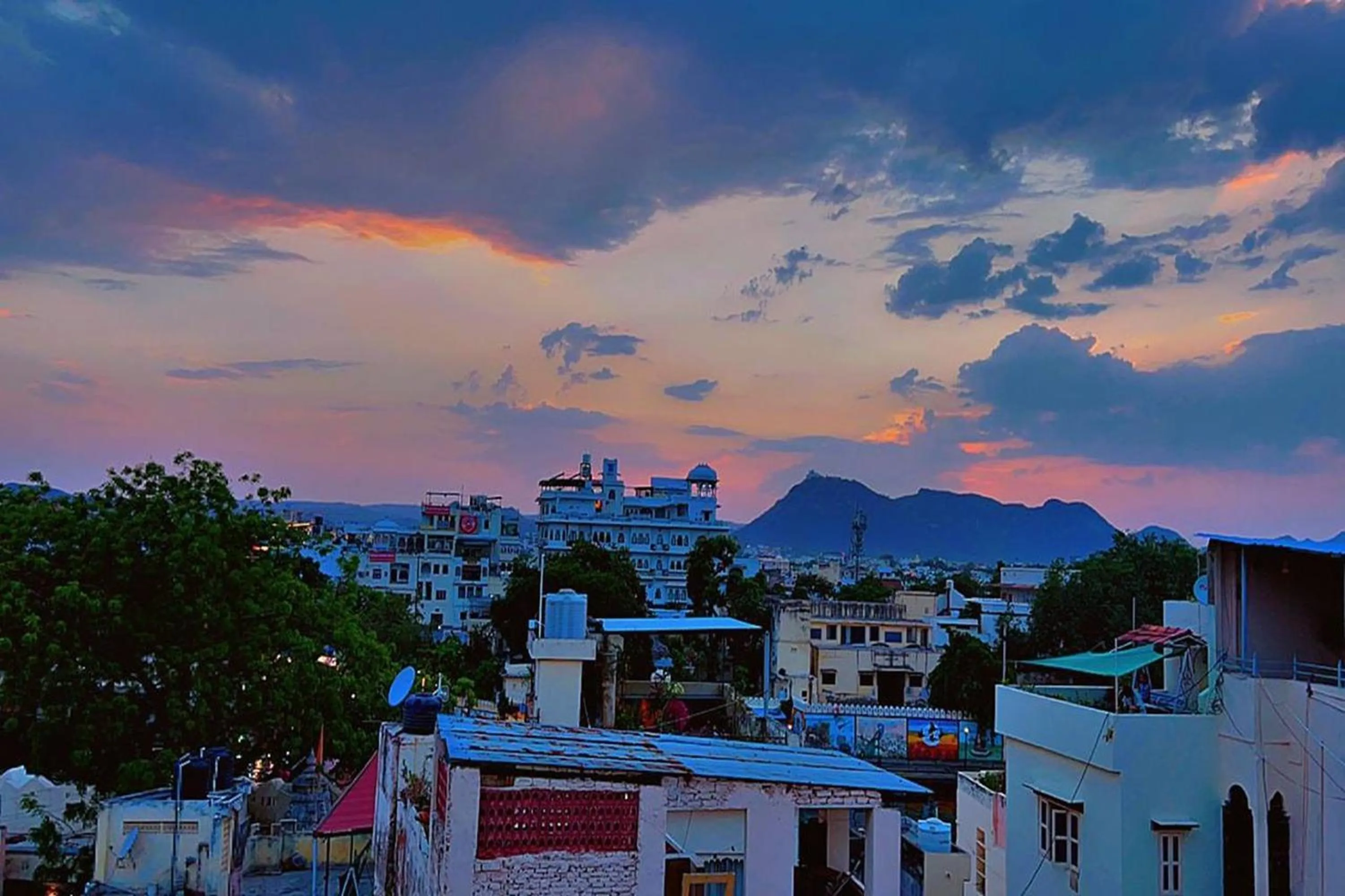 Decorative detail in Nukkad Guest House Near Lake Pichola