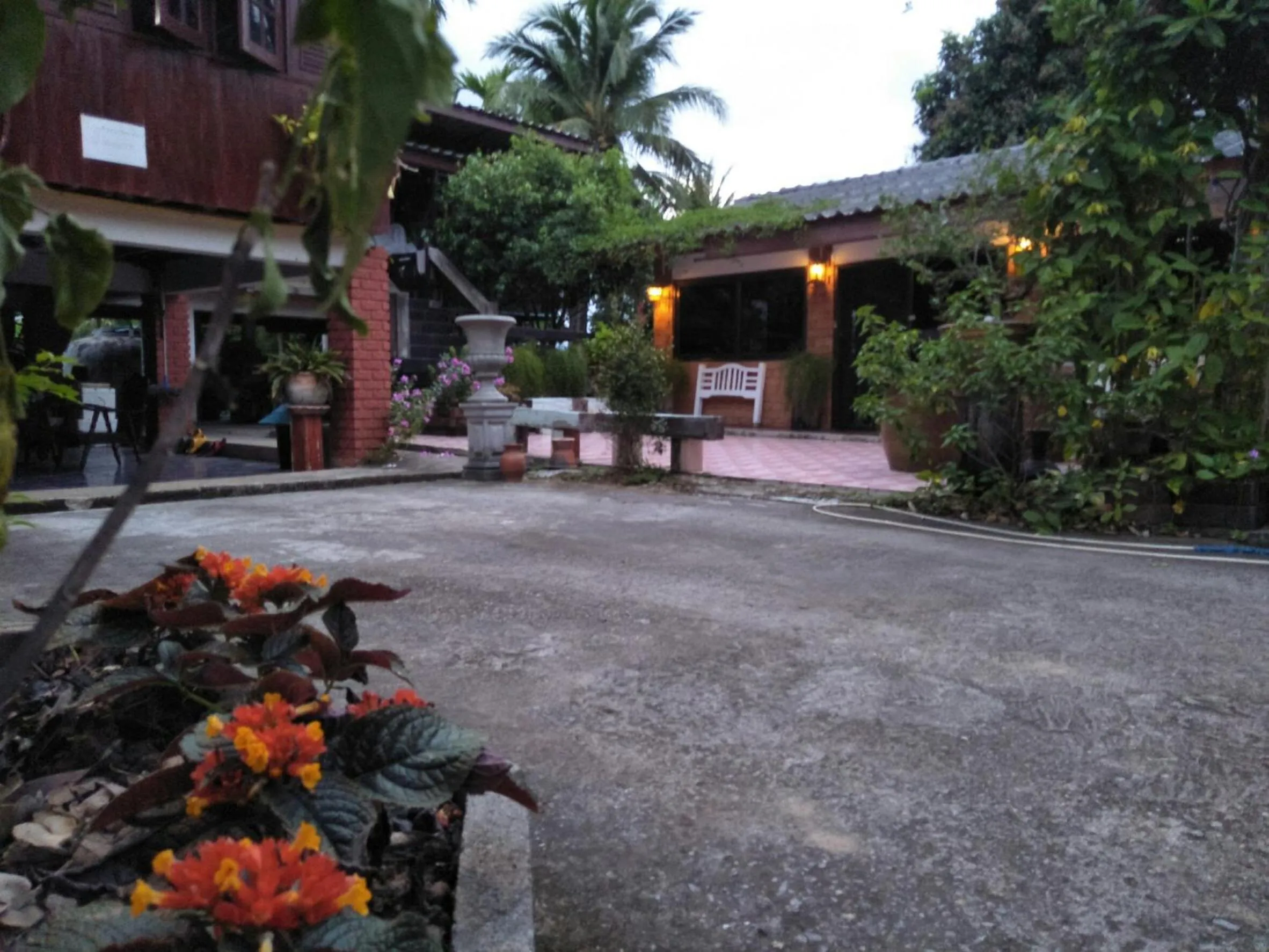 Property building in Oui Kaew Homestay