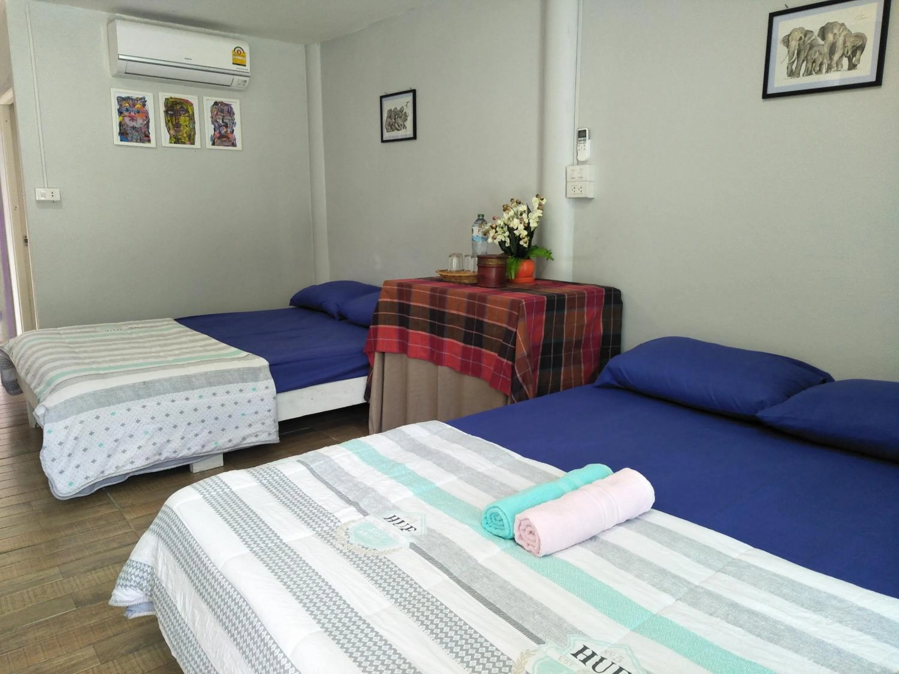 Decorative detail, Bed in Oui Kaew Homestay