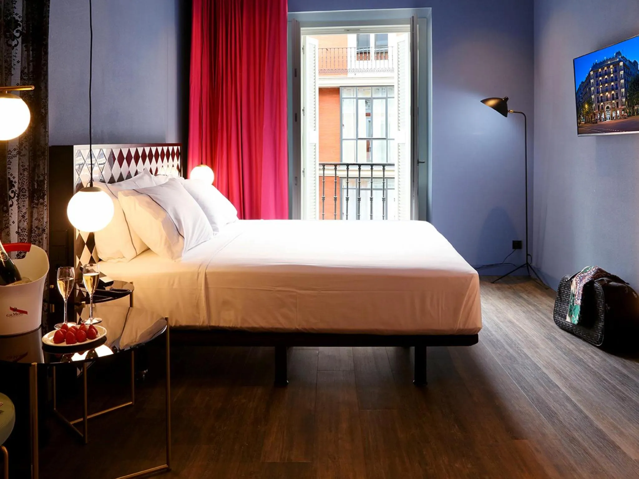Bedroom, Bed in Axel Hotel Madrid - Adults Only