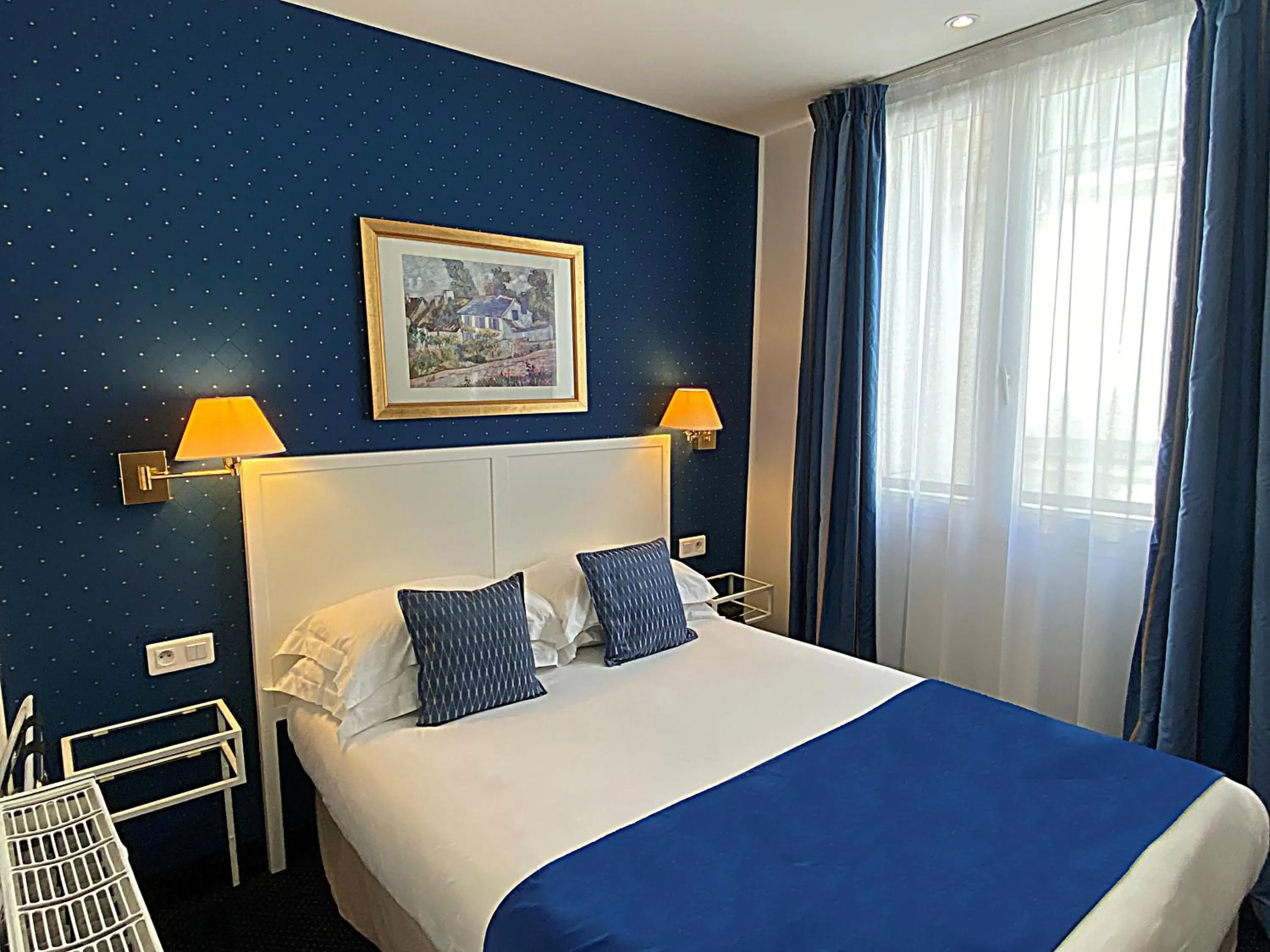 Bed in Austin's Saint Lazare Hotel