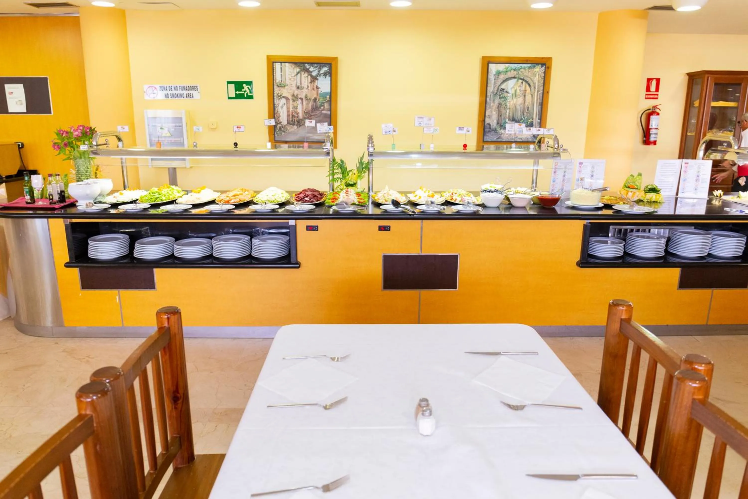 Restaurant/places to eat in Villa De Adeje Beach