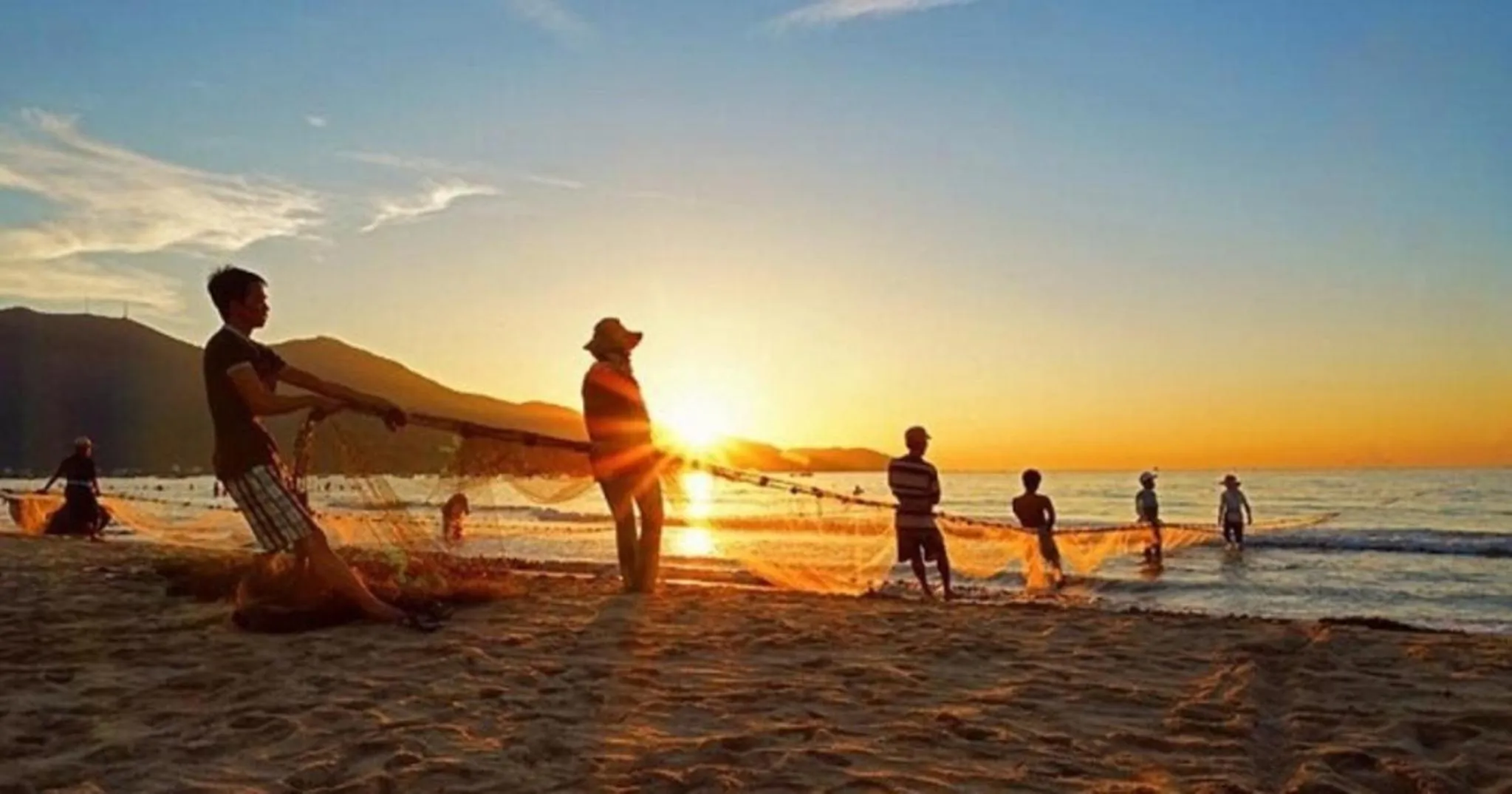 Nearby landmark in Raon Danang Beach - STAY 24H