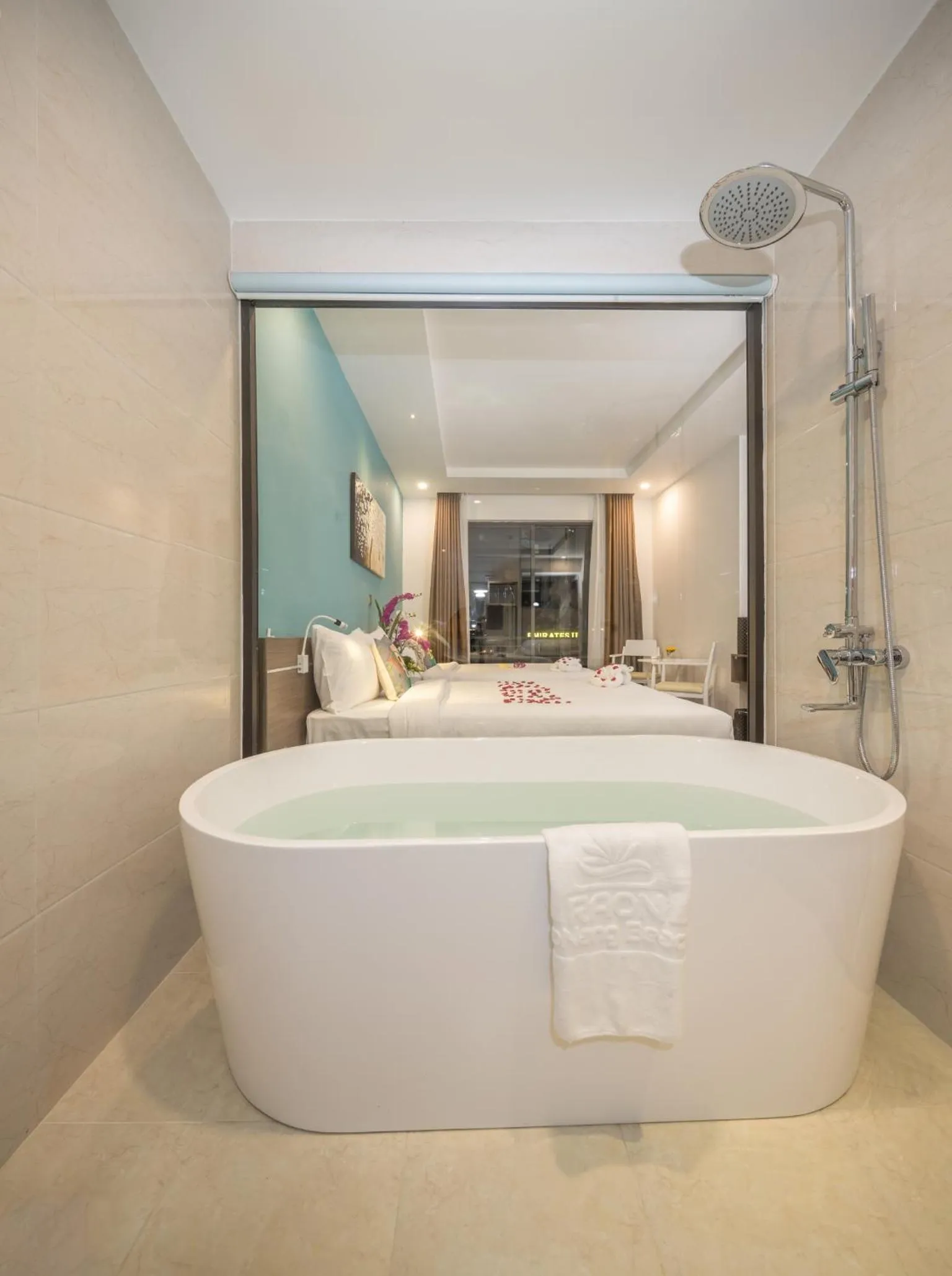 Bathroom in Raon Danang Beach - STAY 24H
