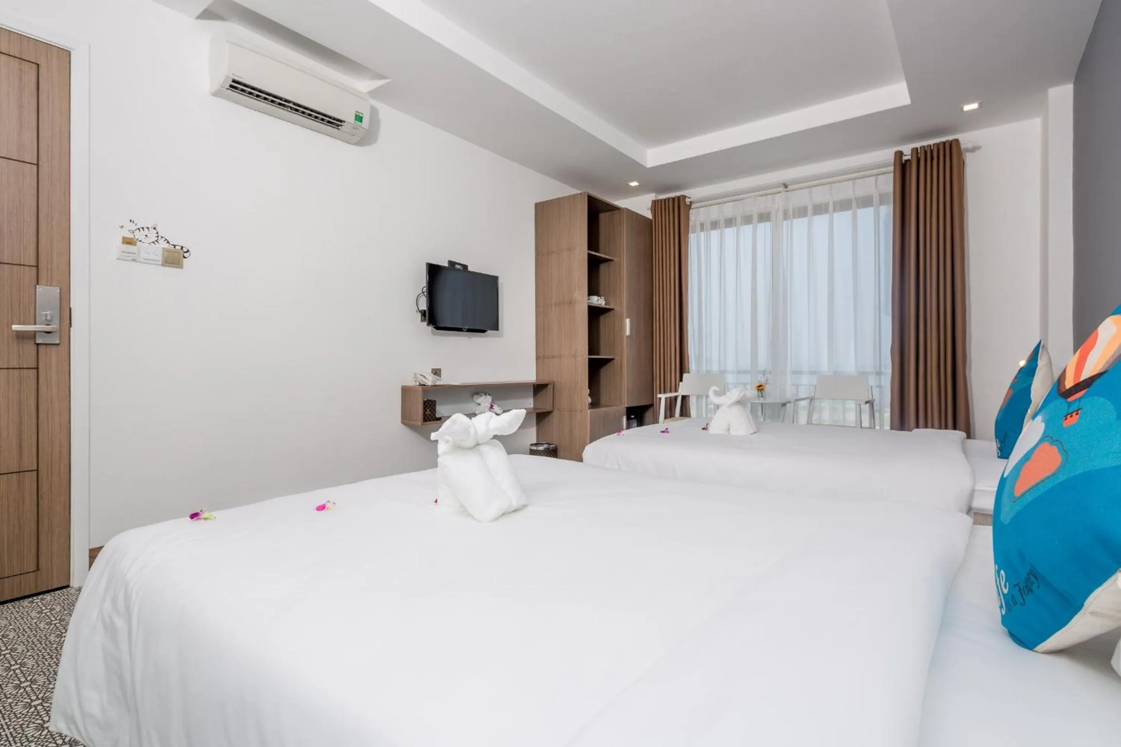 TV and multimedia, Bed in Raon Danang Beach - STAY 24H