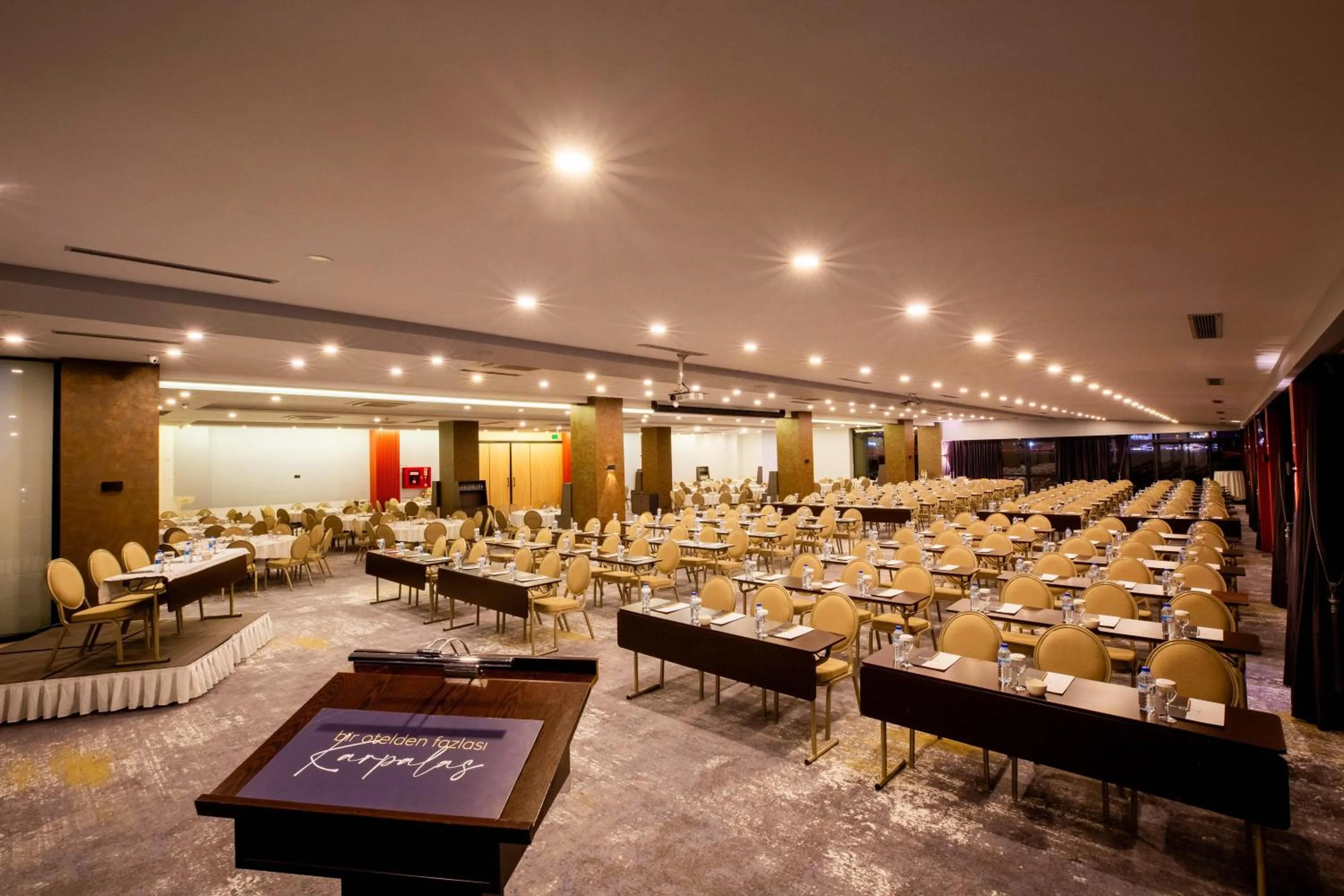 Meeting/conference room in Karpalas City Hotel & Spa