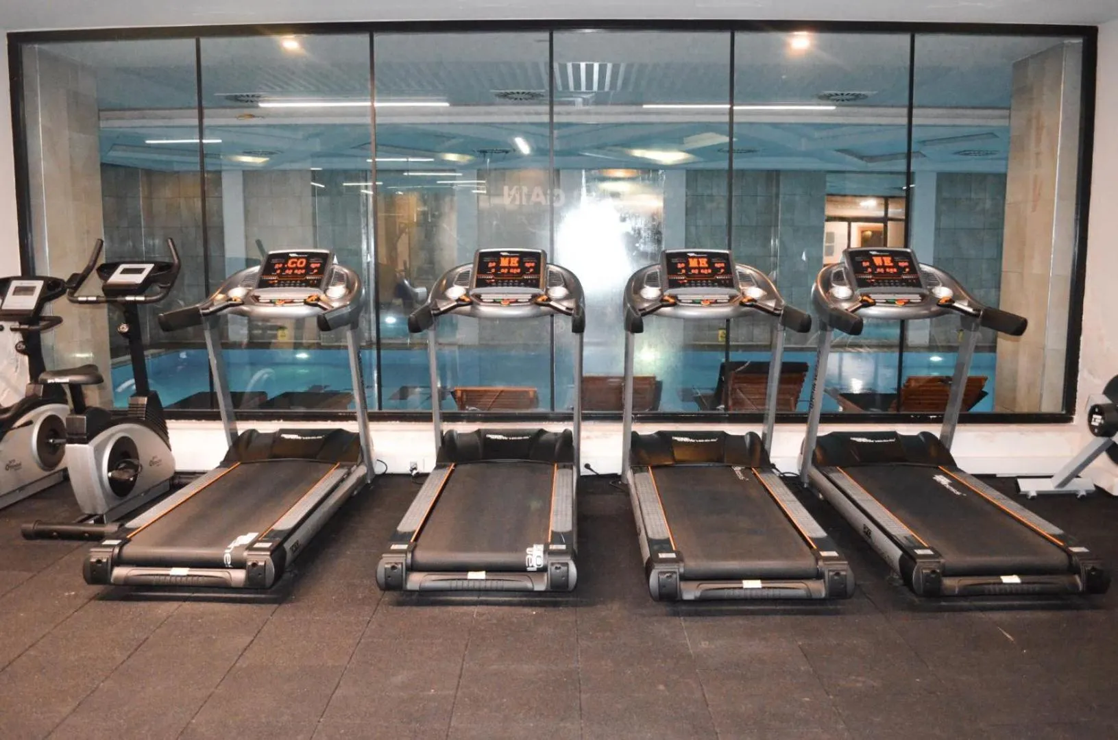 Spa and wellness centre/facilities in Karpalas City Hotel & Spa