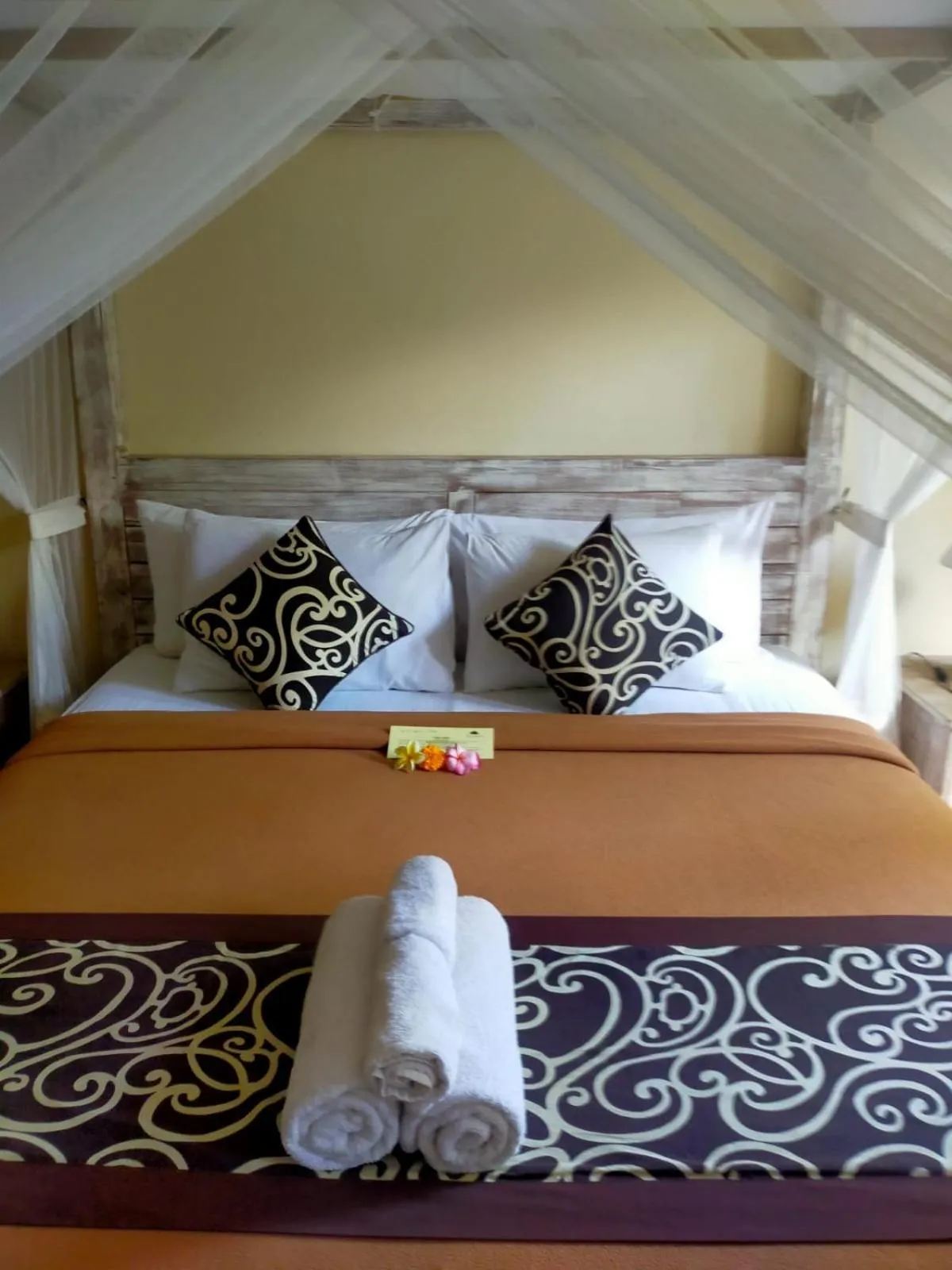 Bed in Alam Pracetha Bali Ubud