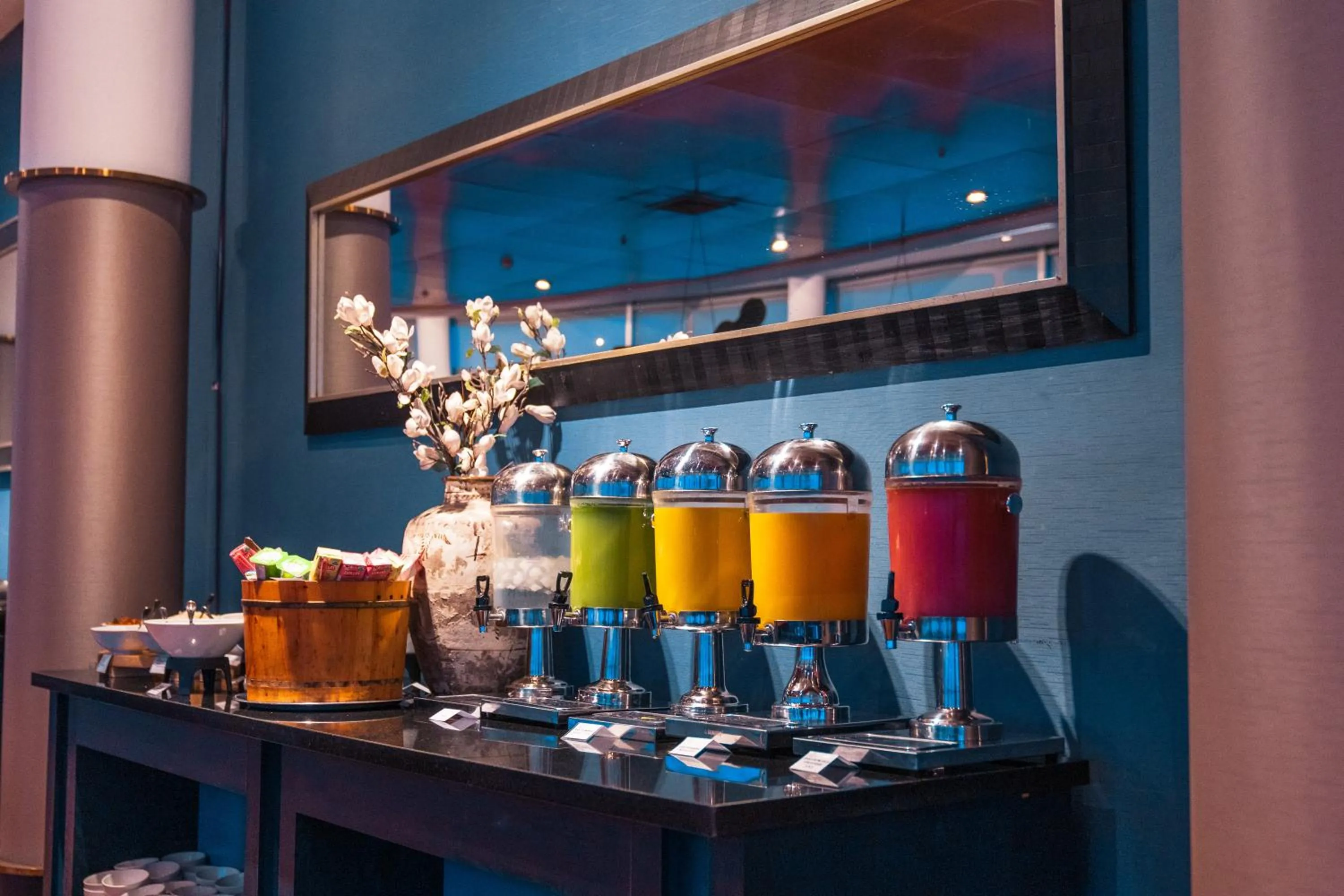 Buffet breakfast in Sheraton Miramar Hotel & Convention Center