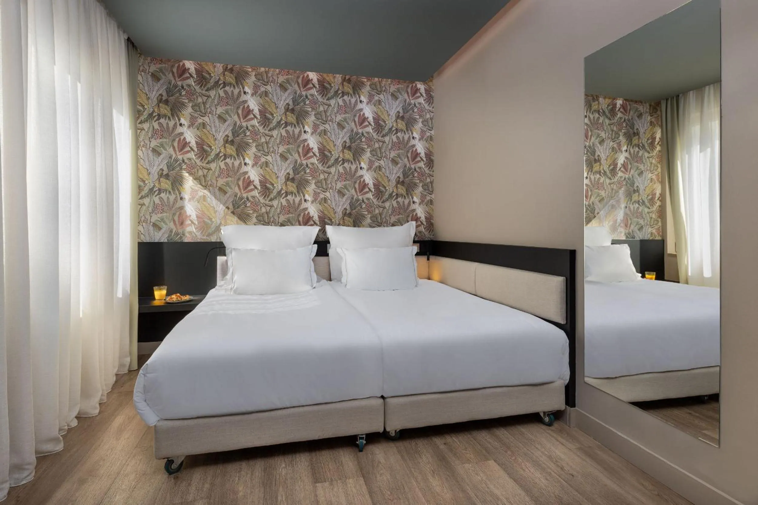 Brown Kubic, a member of Brown Hotels