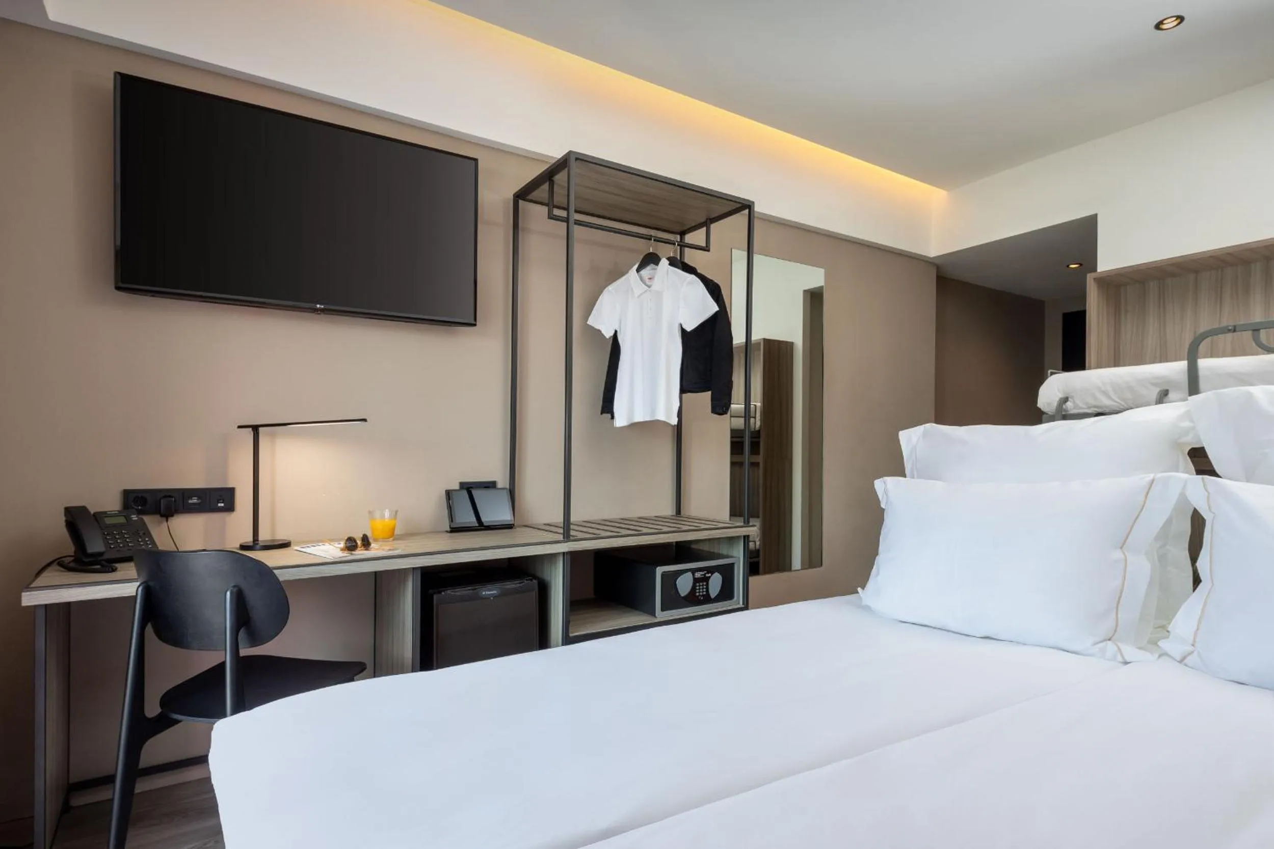 Brown Kubic, a member of Brown Hotels