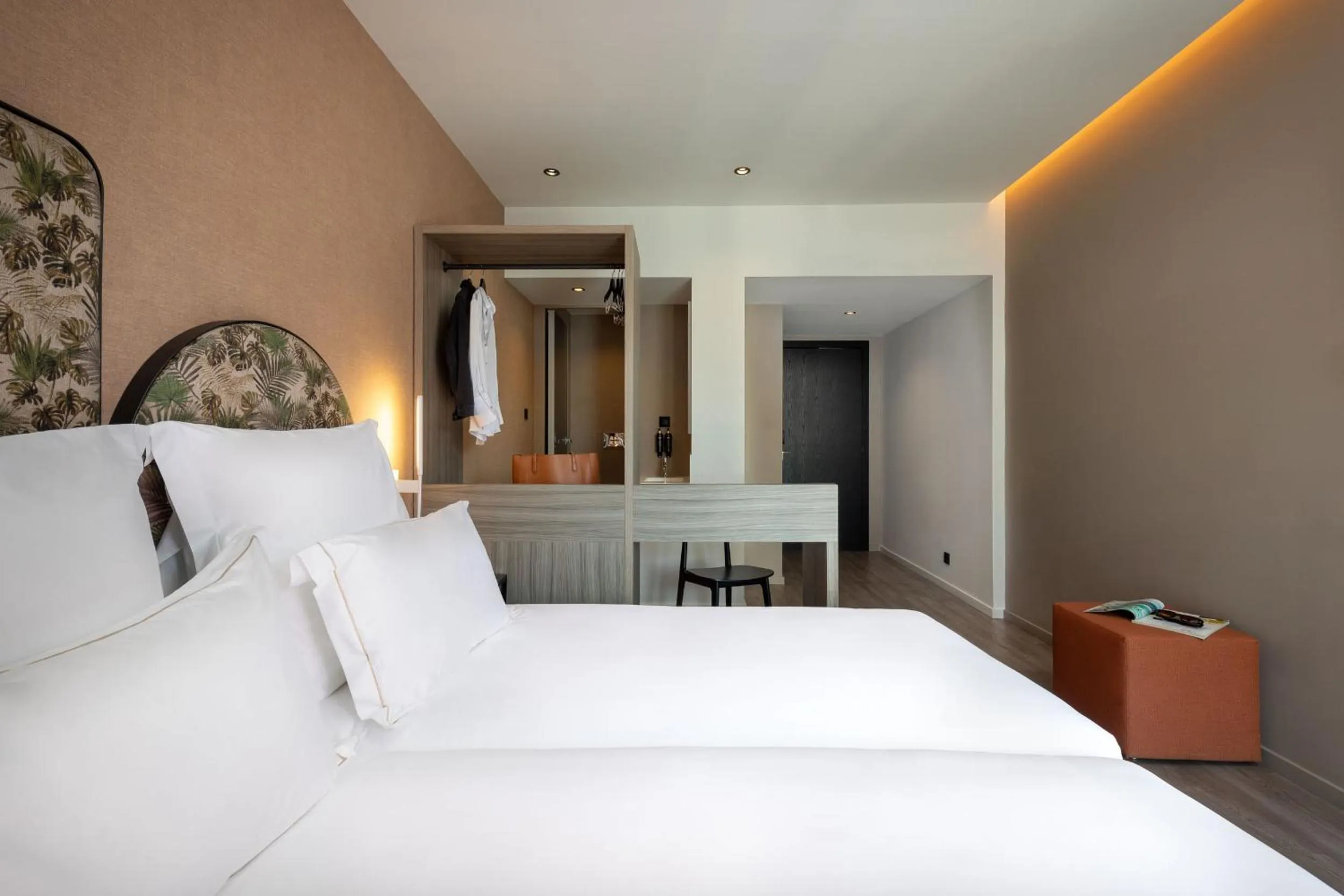 Brown Kubic, a member of Brown Hotels