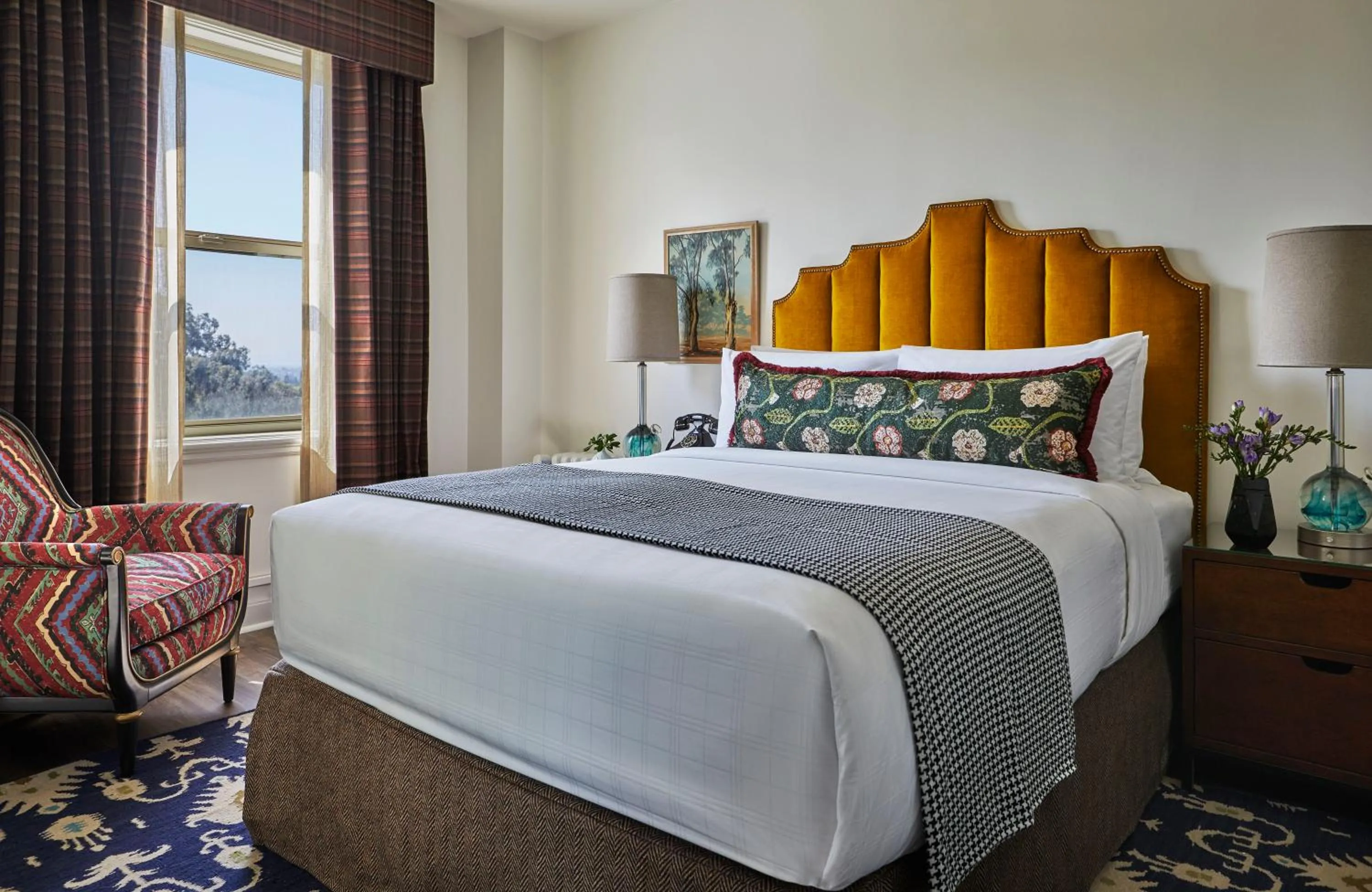 Bedroom, Bed in Graduate by Hilton Berkeley