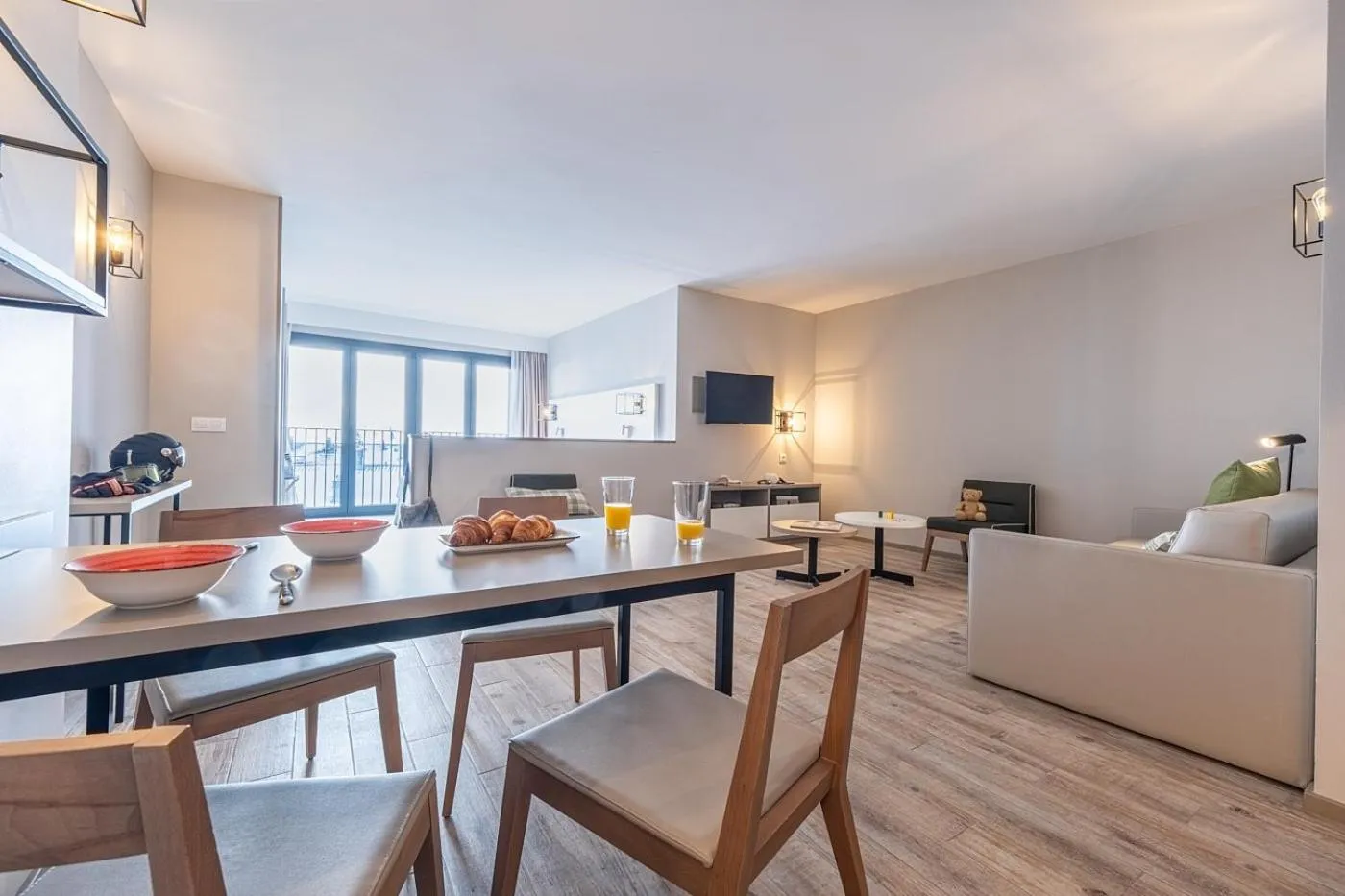 TV and multimedia in Apartamentos Caribou