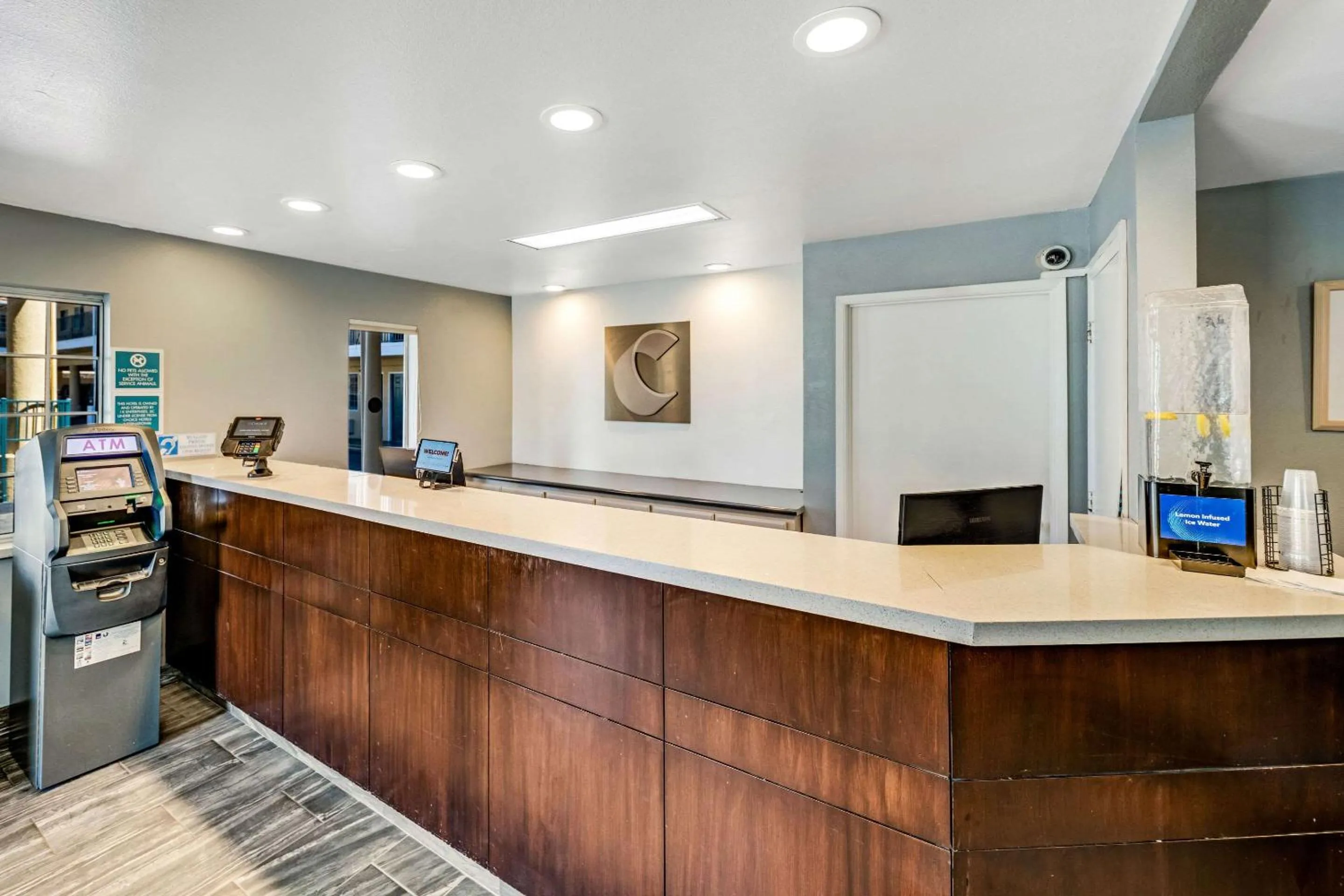 Lobby or reception in Comfort Inn Beach Boardwalk