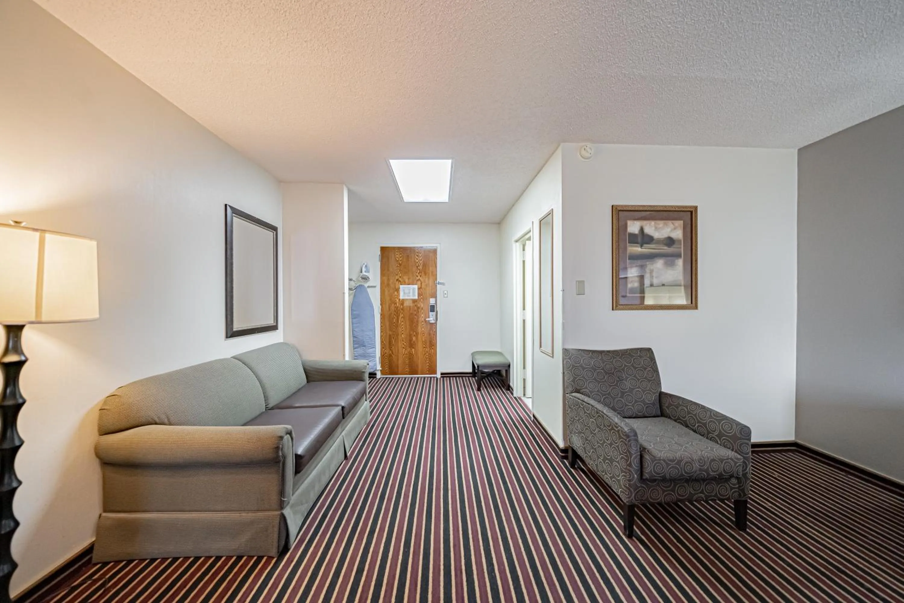 Living room in Motel 6 Pocatello ID
