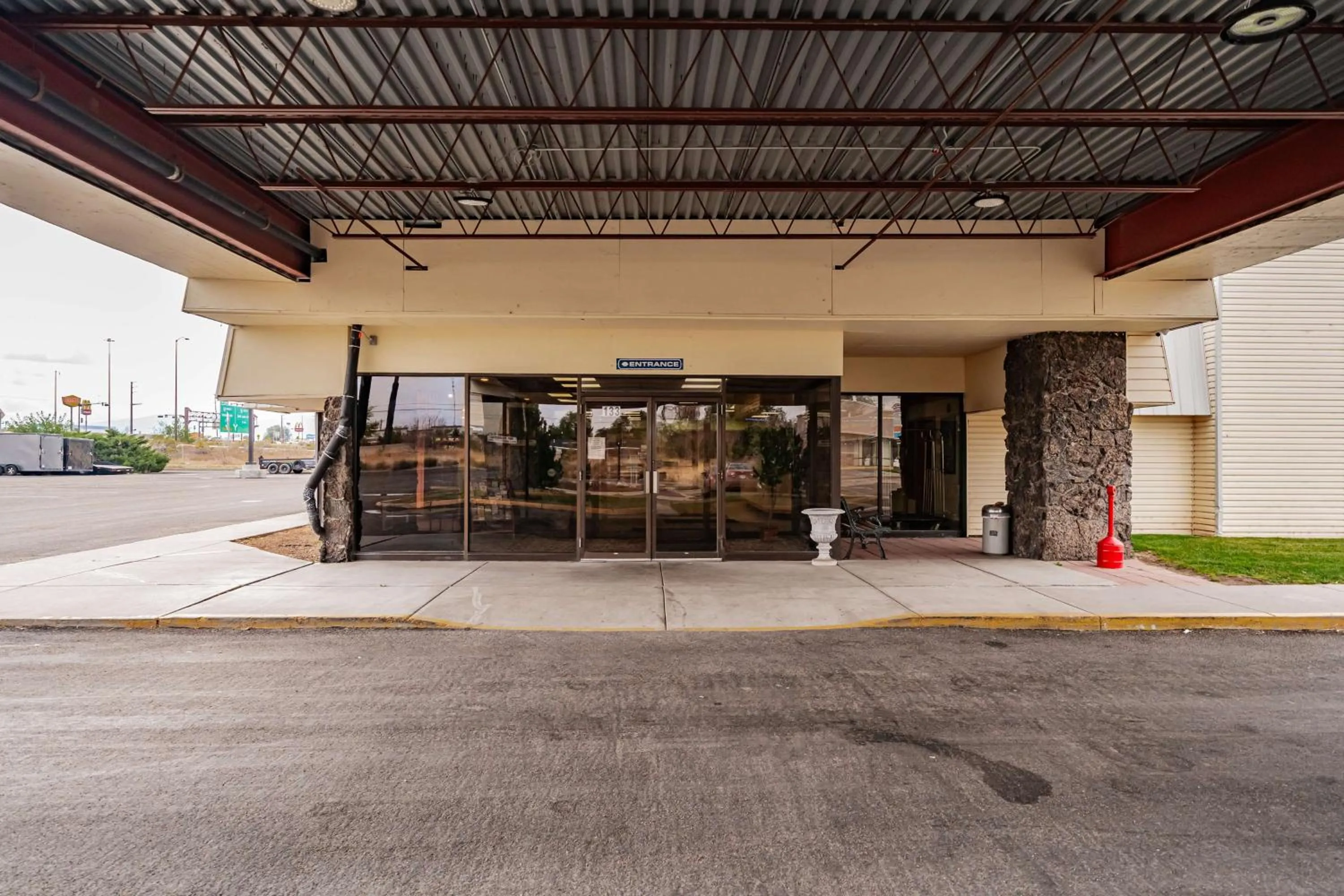 Property building in Motel 6 Pocatello ID
