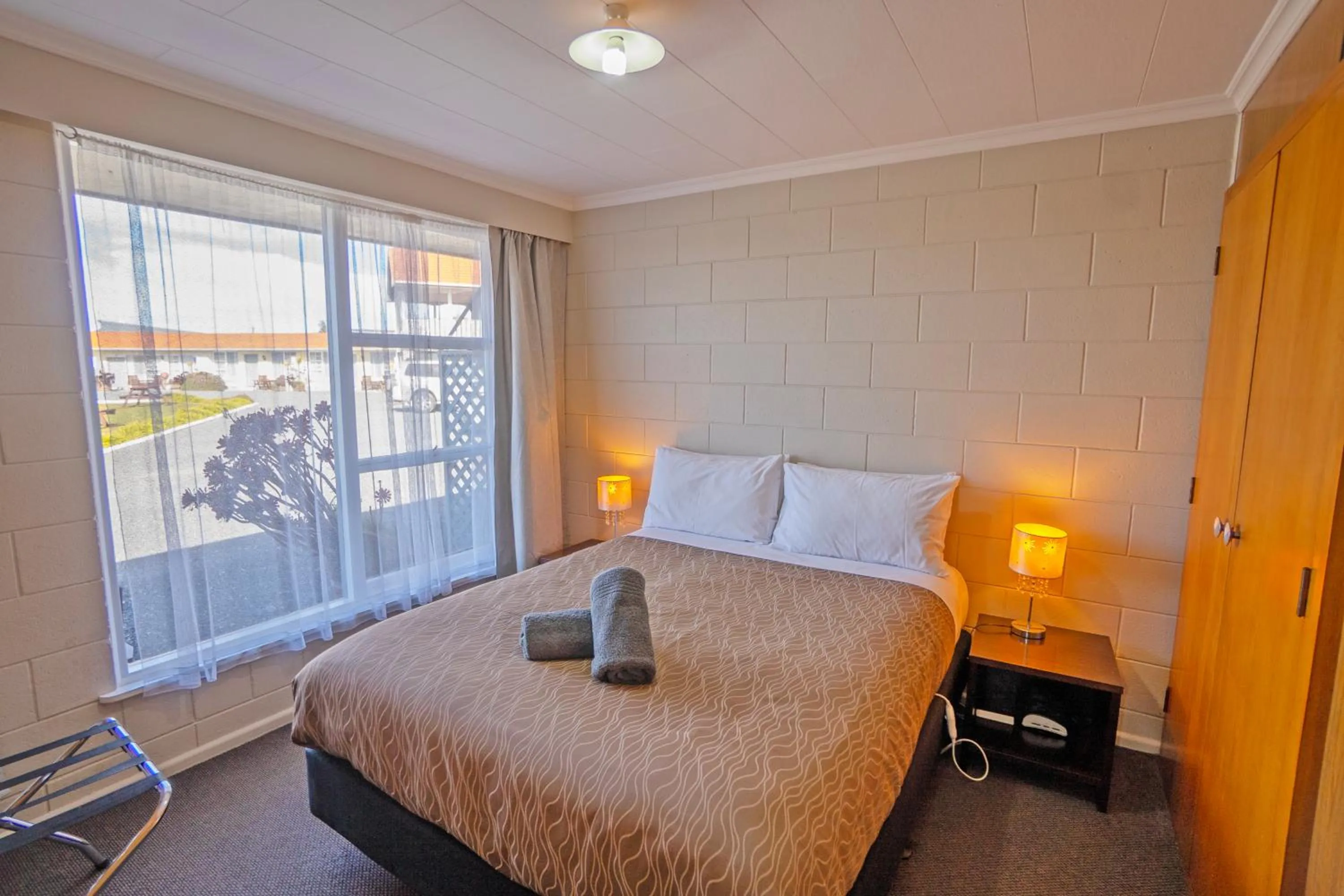 Bed in Kaikoura Motor Inn