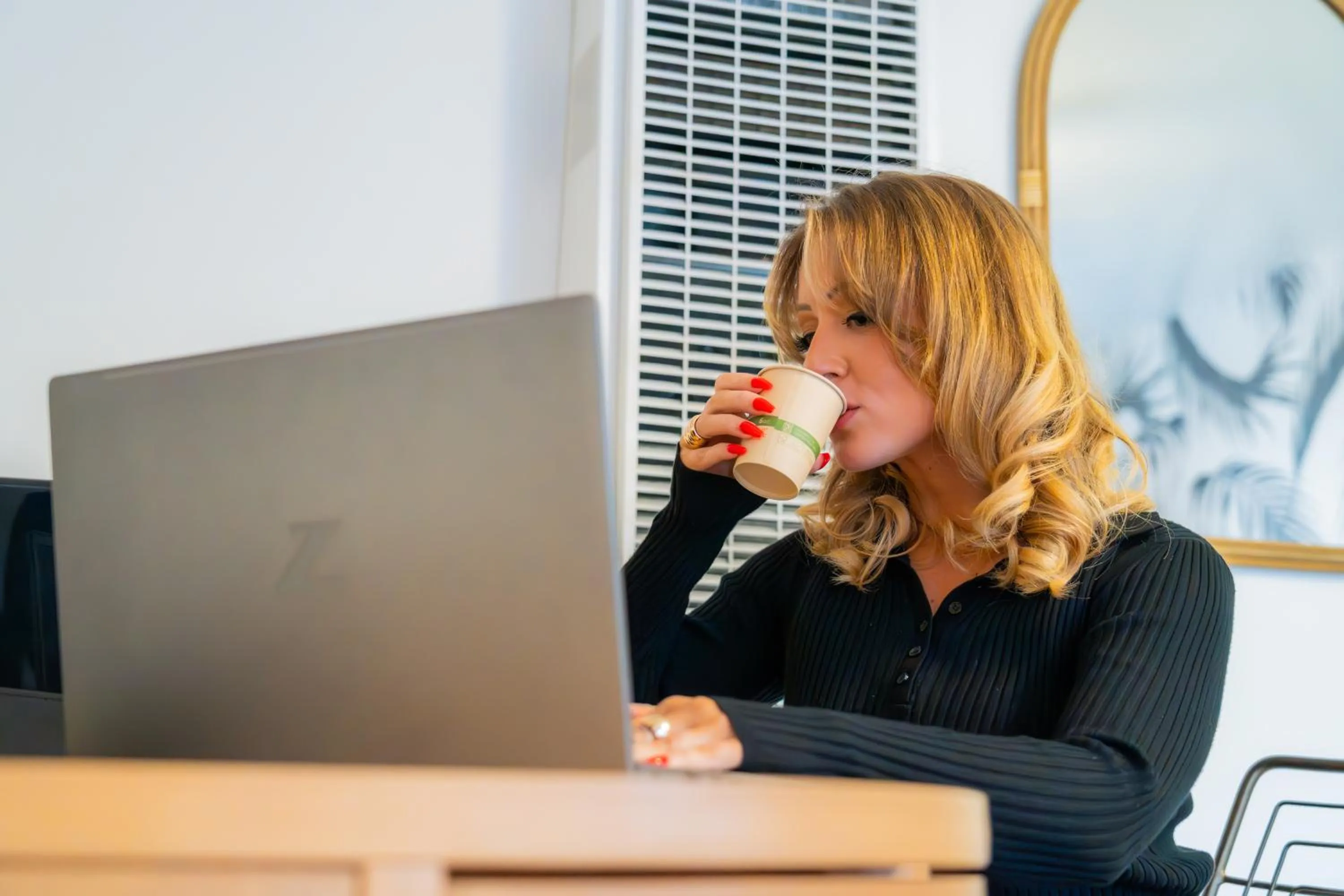 Living room in Santa Monica Hotel