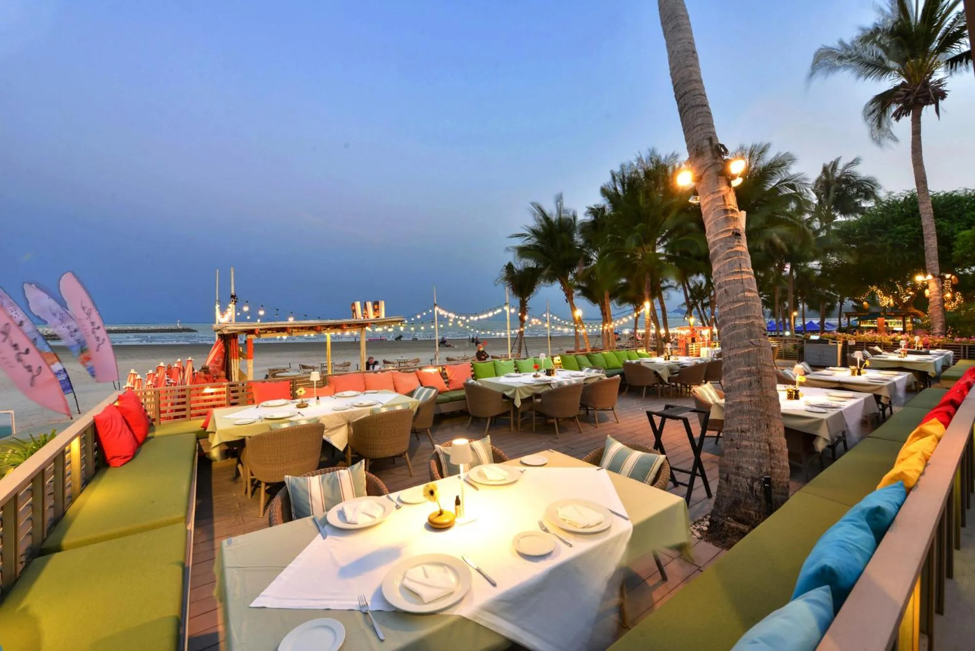 Restaurant/places to eat in Anantasila Beach Resort Hua Hin