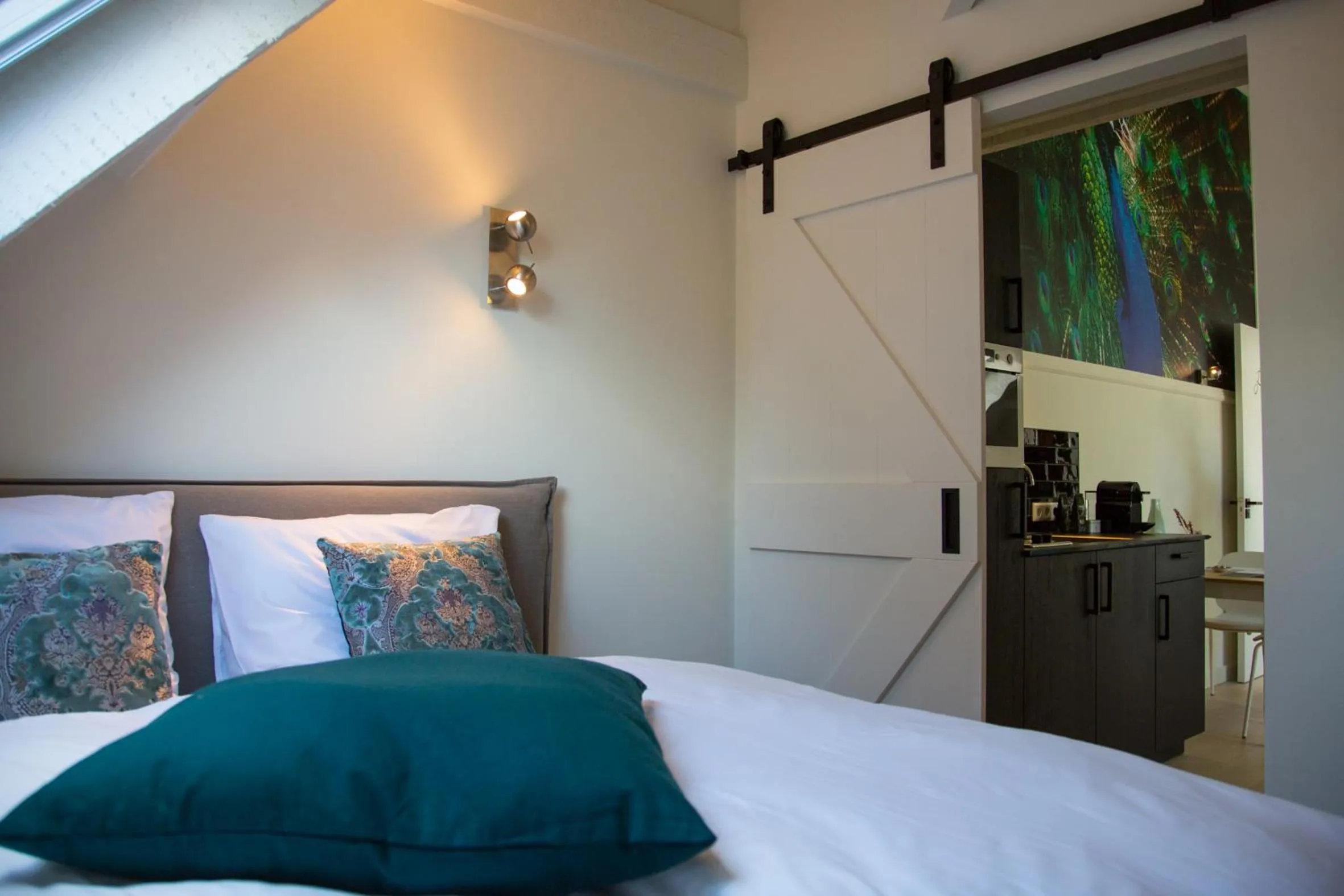 Bedroom, Bed in De Verloren Sinjoor