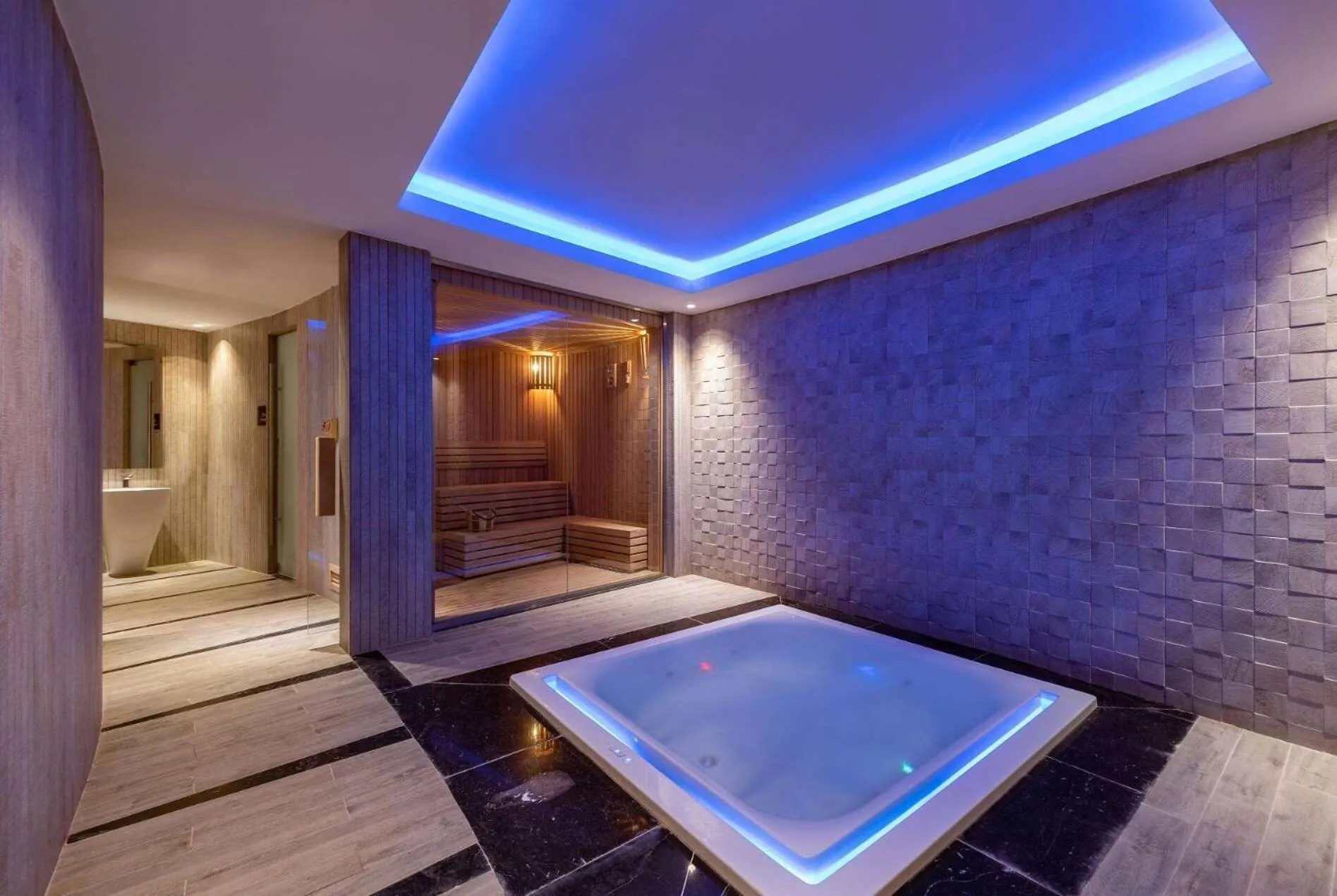 Spa and wellness centre/facilities in Ramada Hotel & Suites by Wyndham Al Qassim