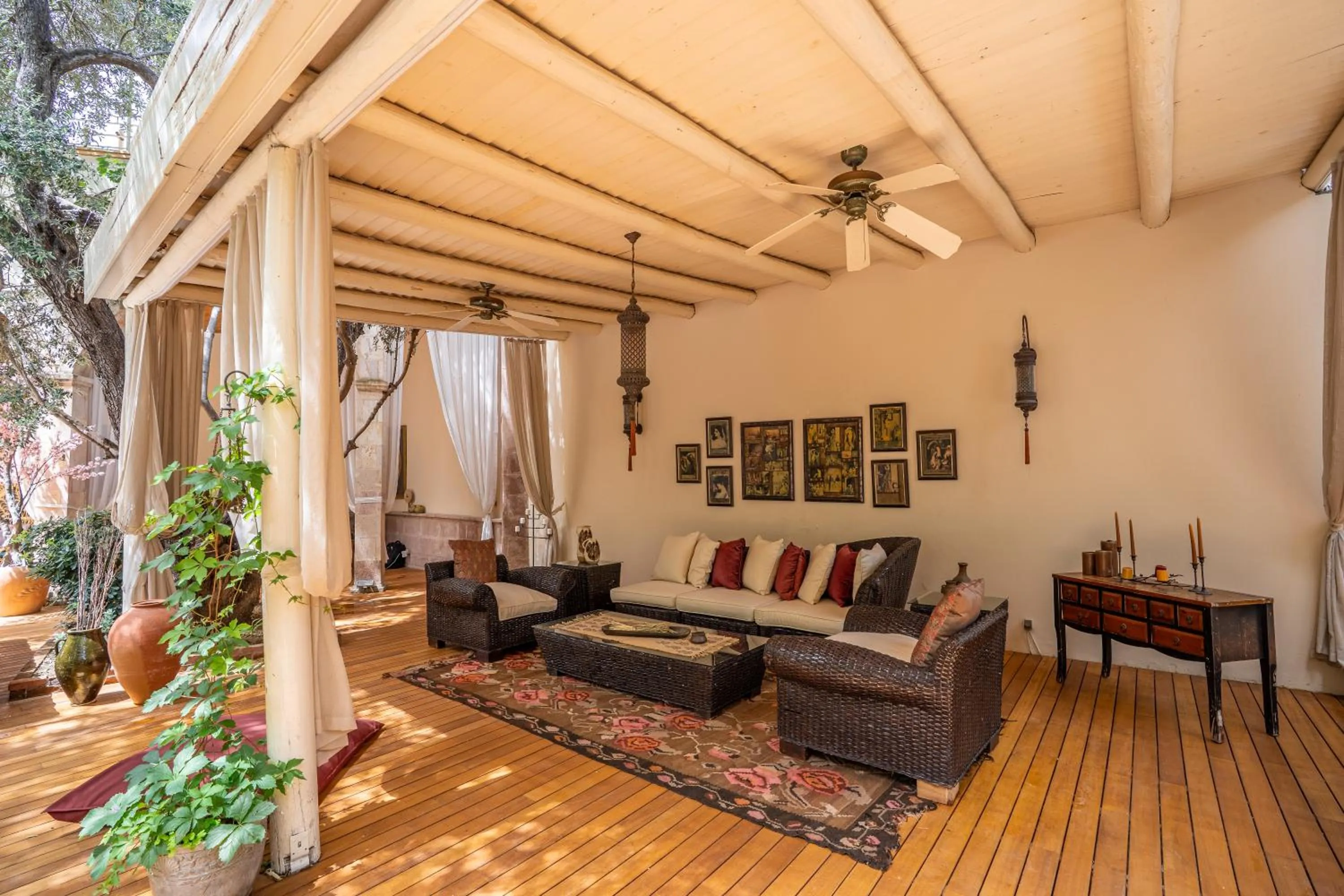 Patio in Jade Residence