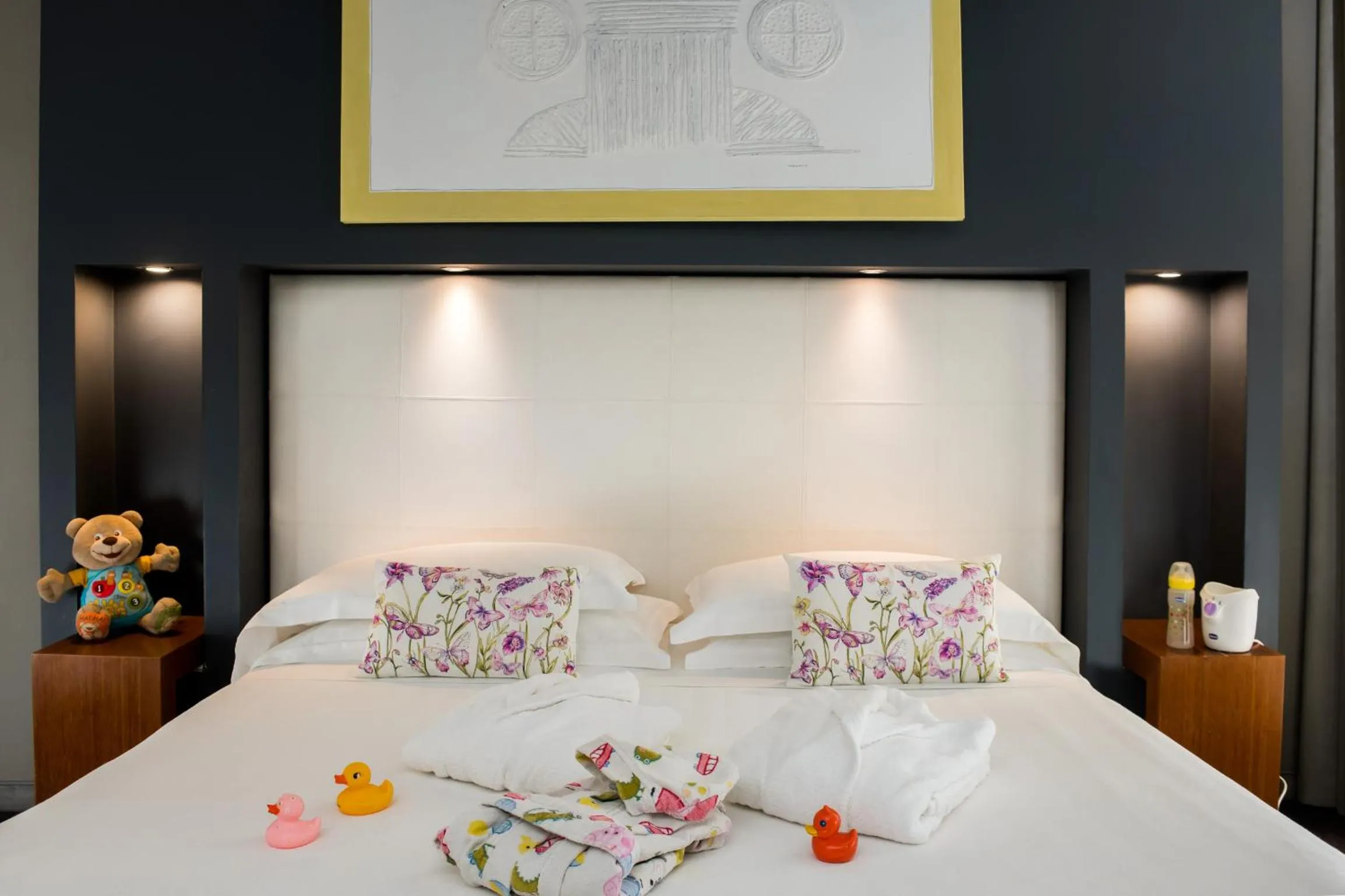 Decorative detail, Bed in Hotel Metropolis