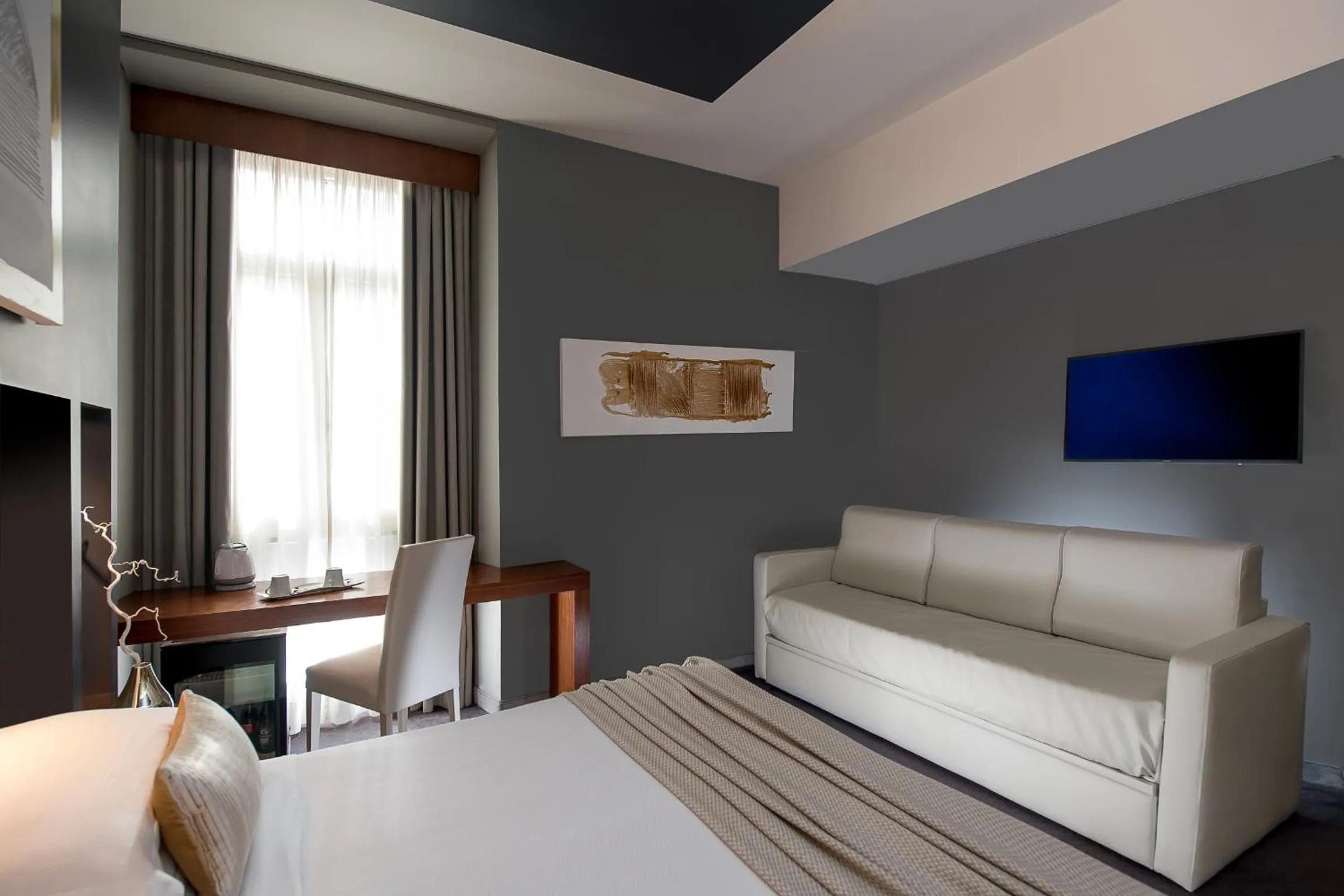 Photo of the whole room, Bed in Hotel Metropolis