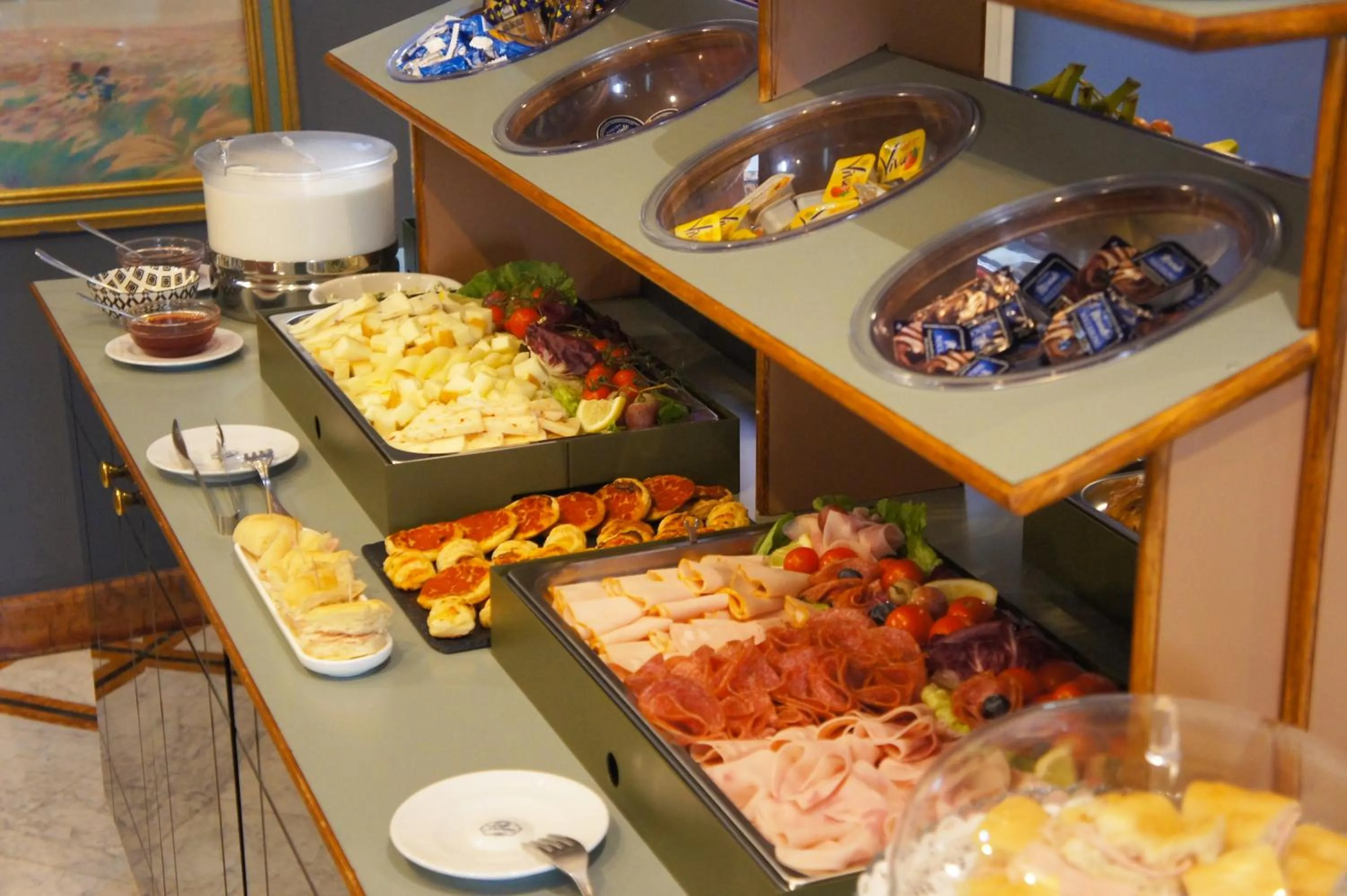 Food and drinks in Hotel Marisa