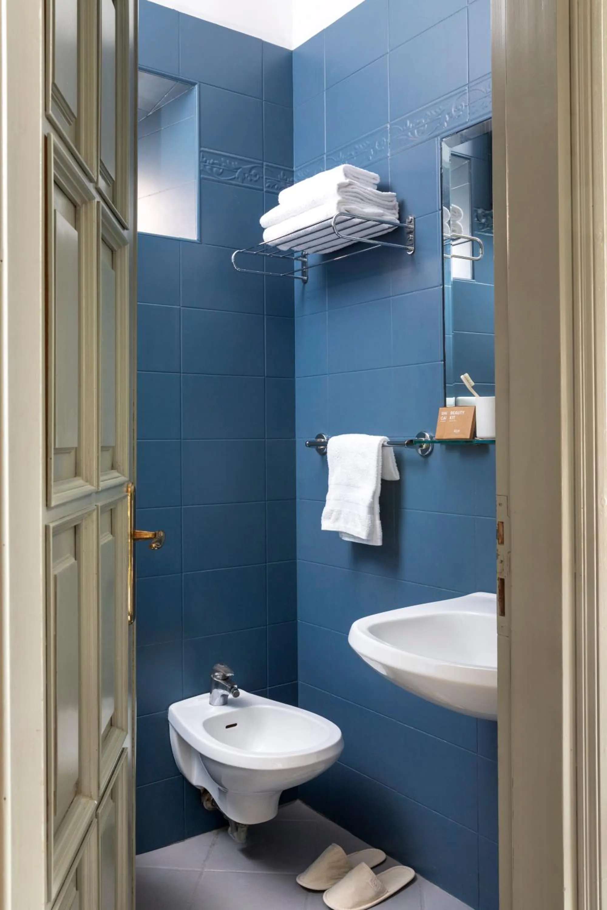 Bathroom in Hotel Marisa