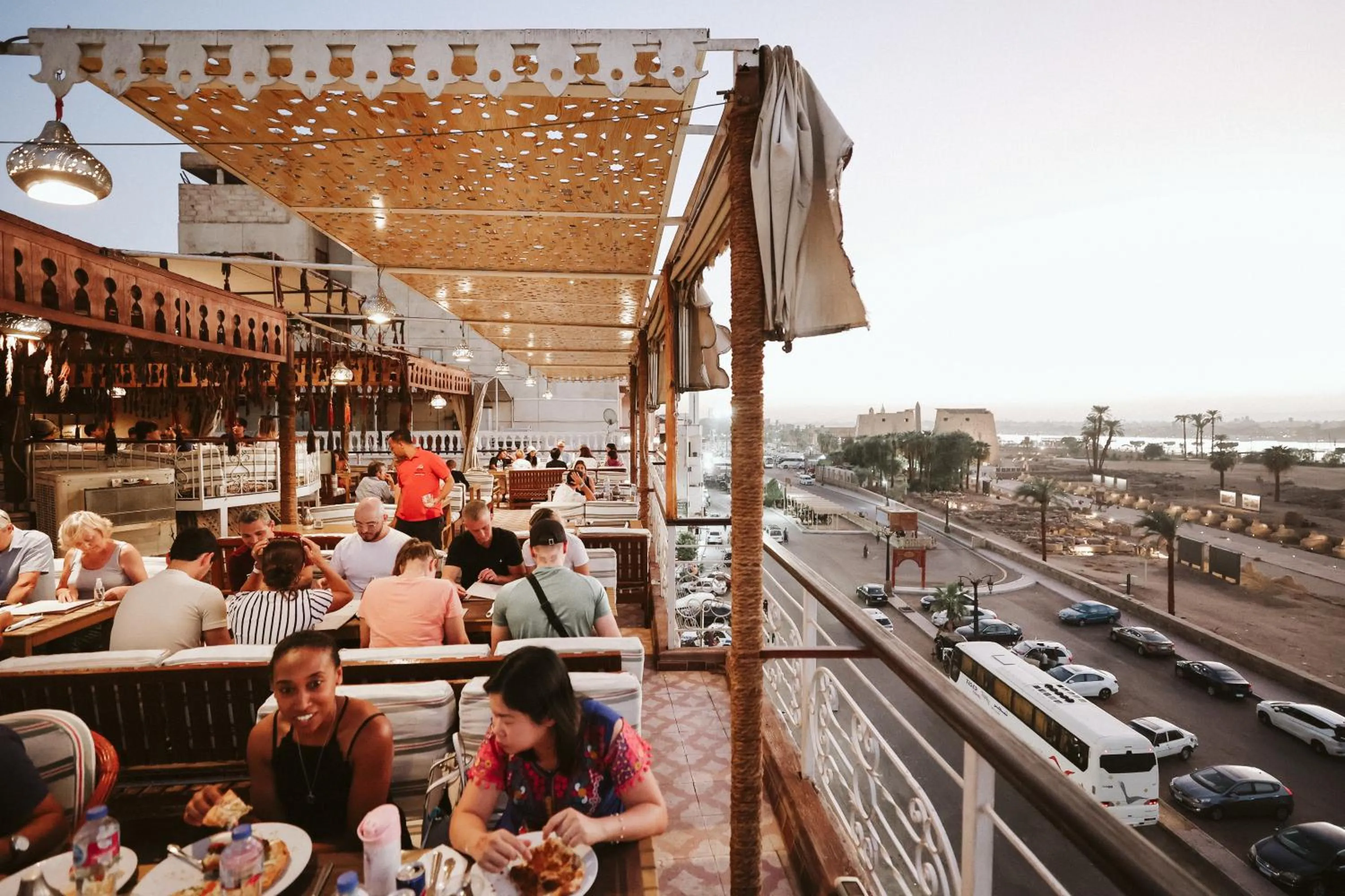 Restaurant/places to eat in Nefertiti Hotel Luxor