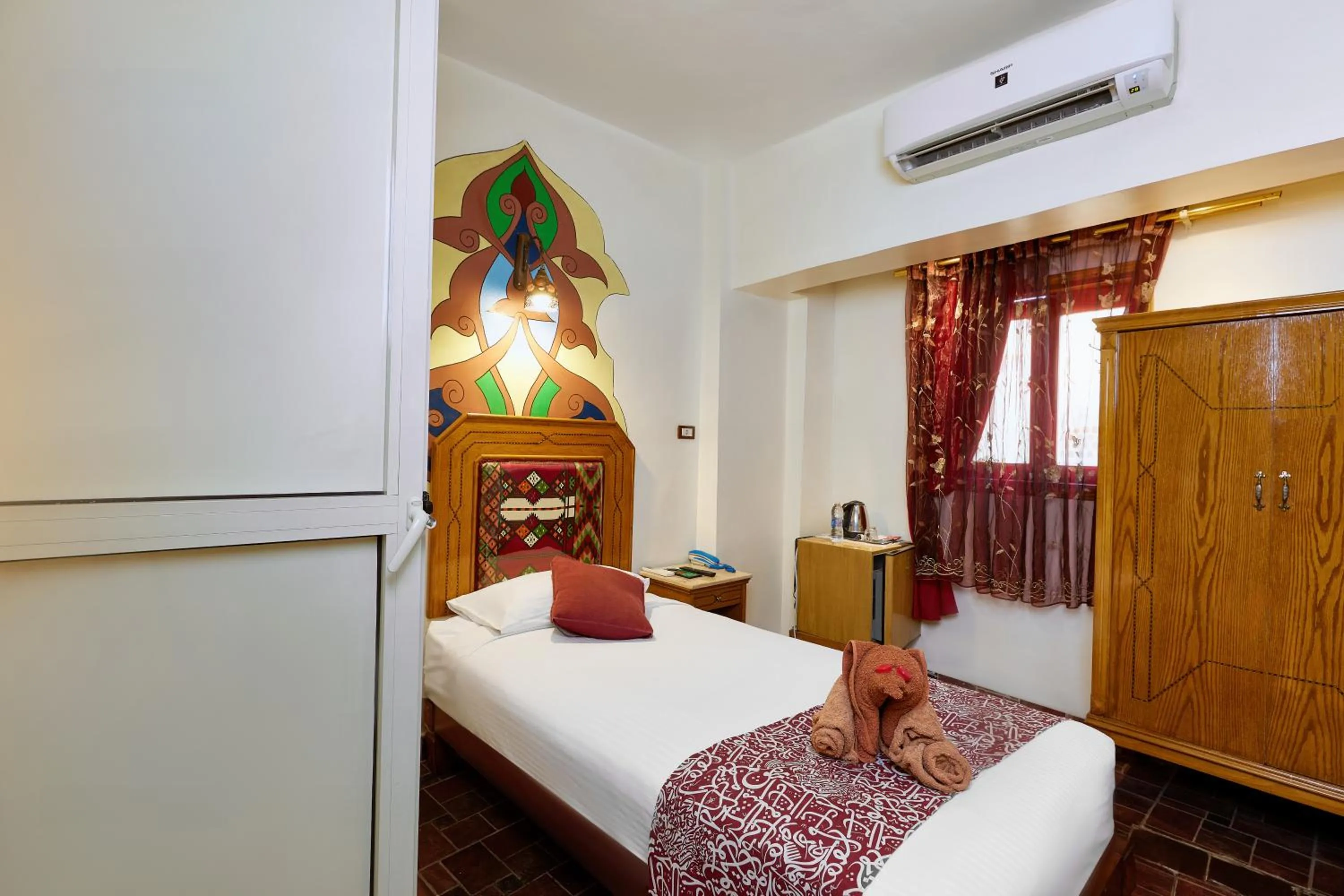 Bed in Nefertiti Hotel Luxor