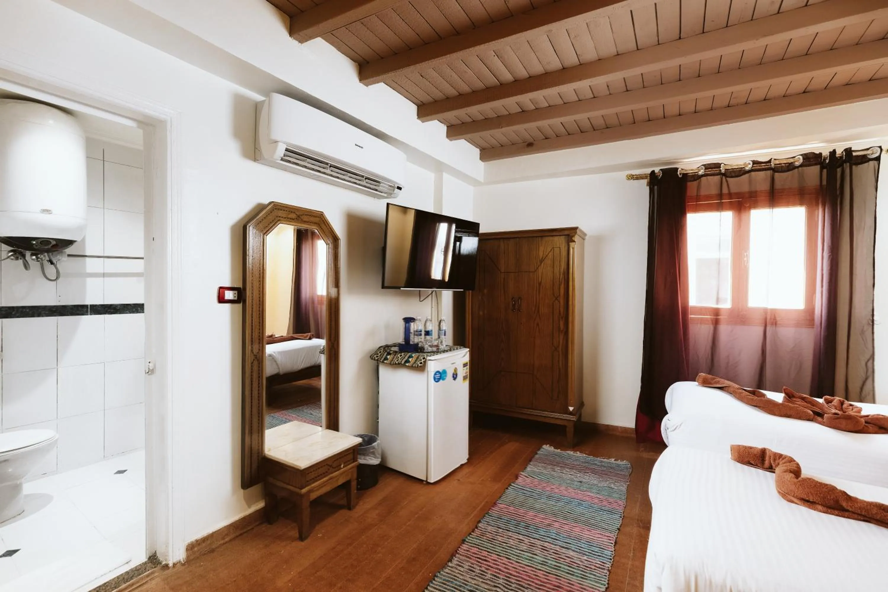 TV and multimedia, Bed in Nefertiti Hotel Luxor