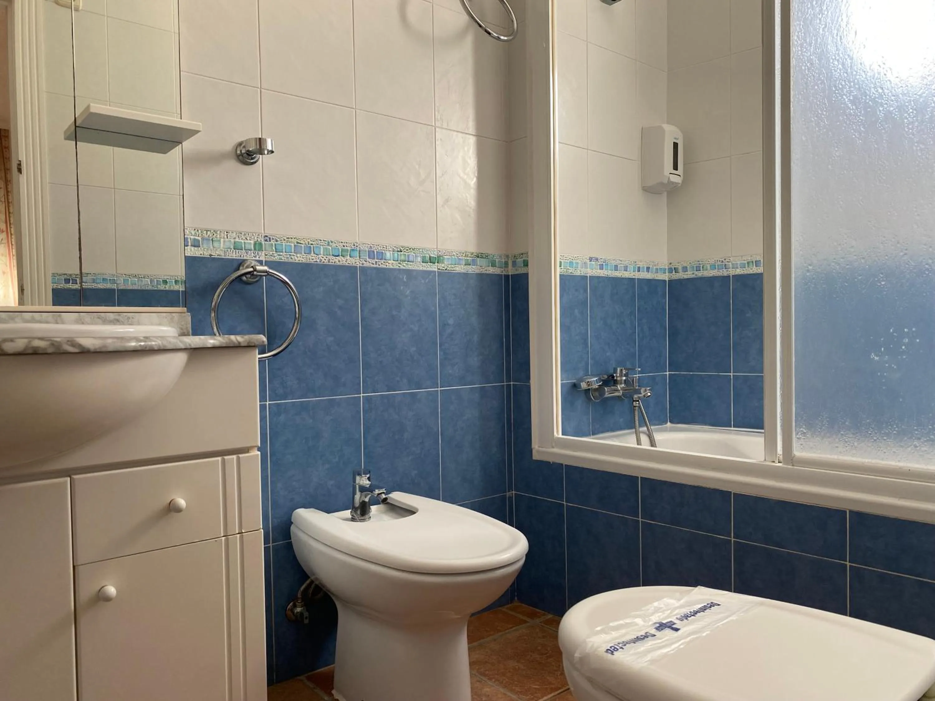 Bathroom in Apartahotel Vistamar San José