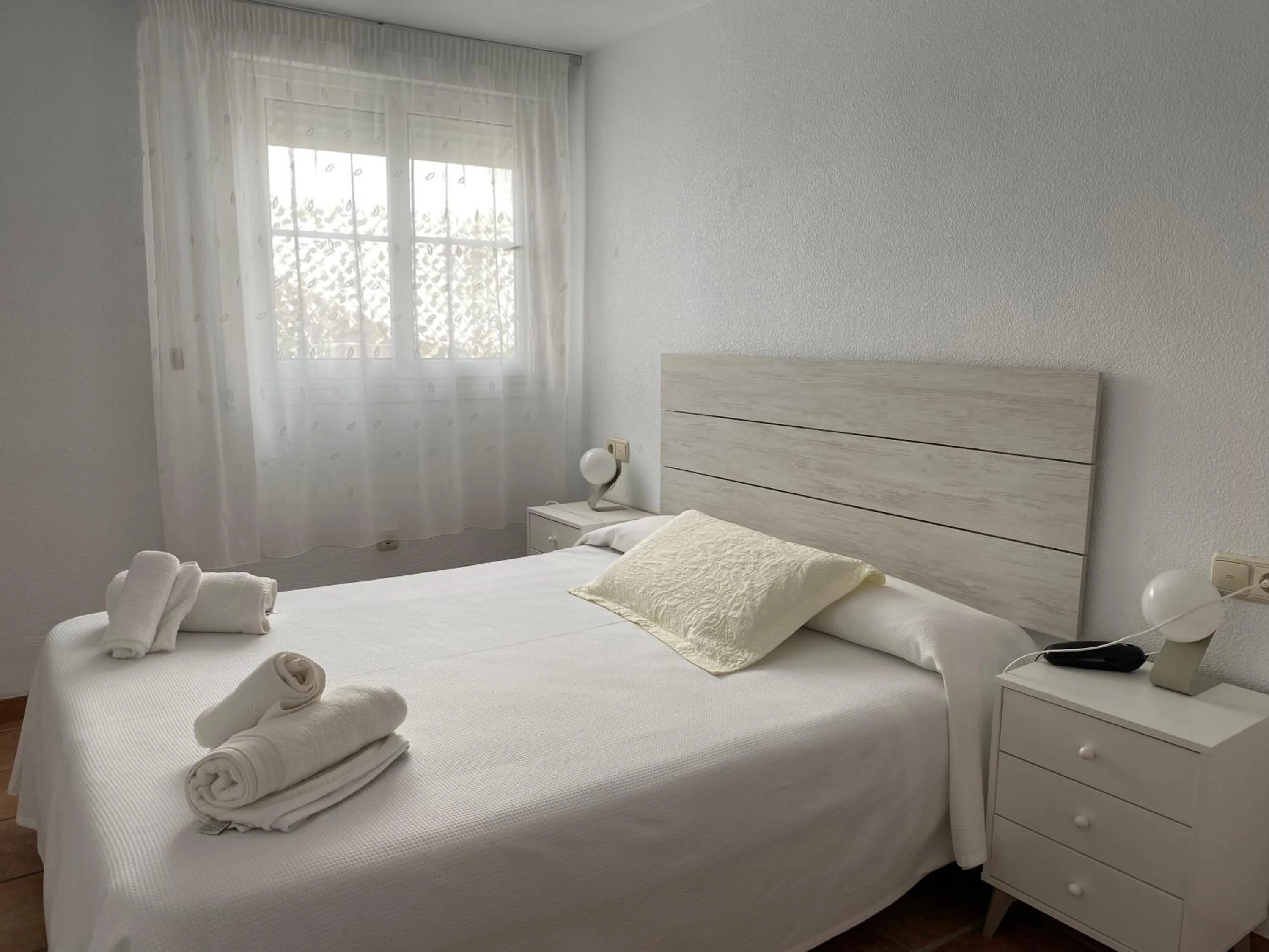 Bedroom, Bed in Apartahotel Vistamar San José