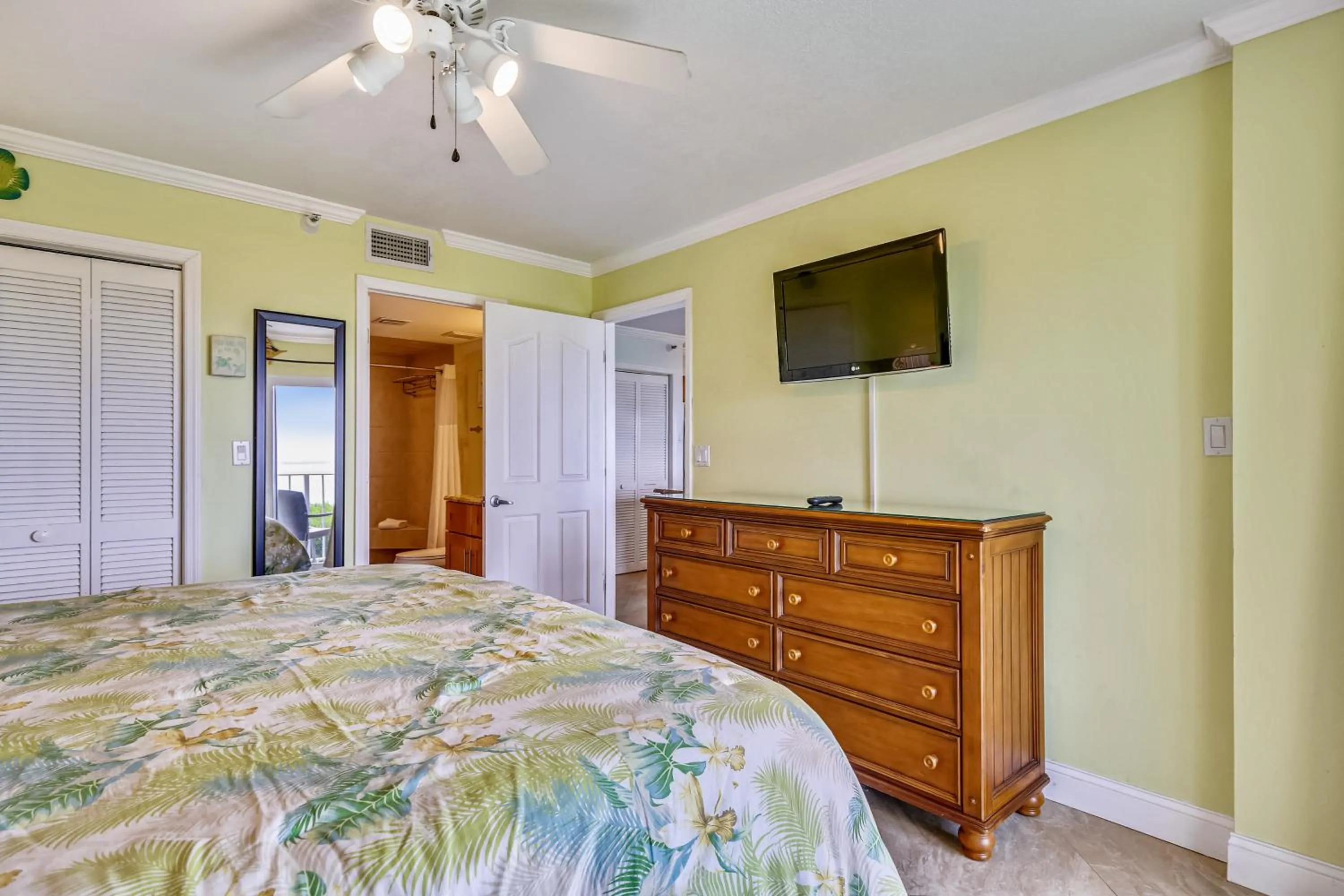 Bed in Oceanside Retreat