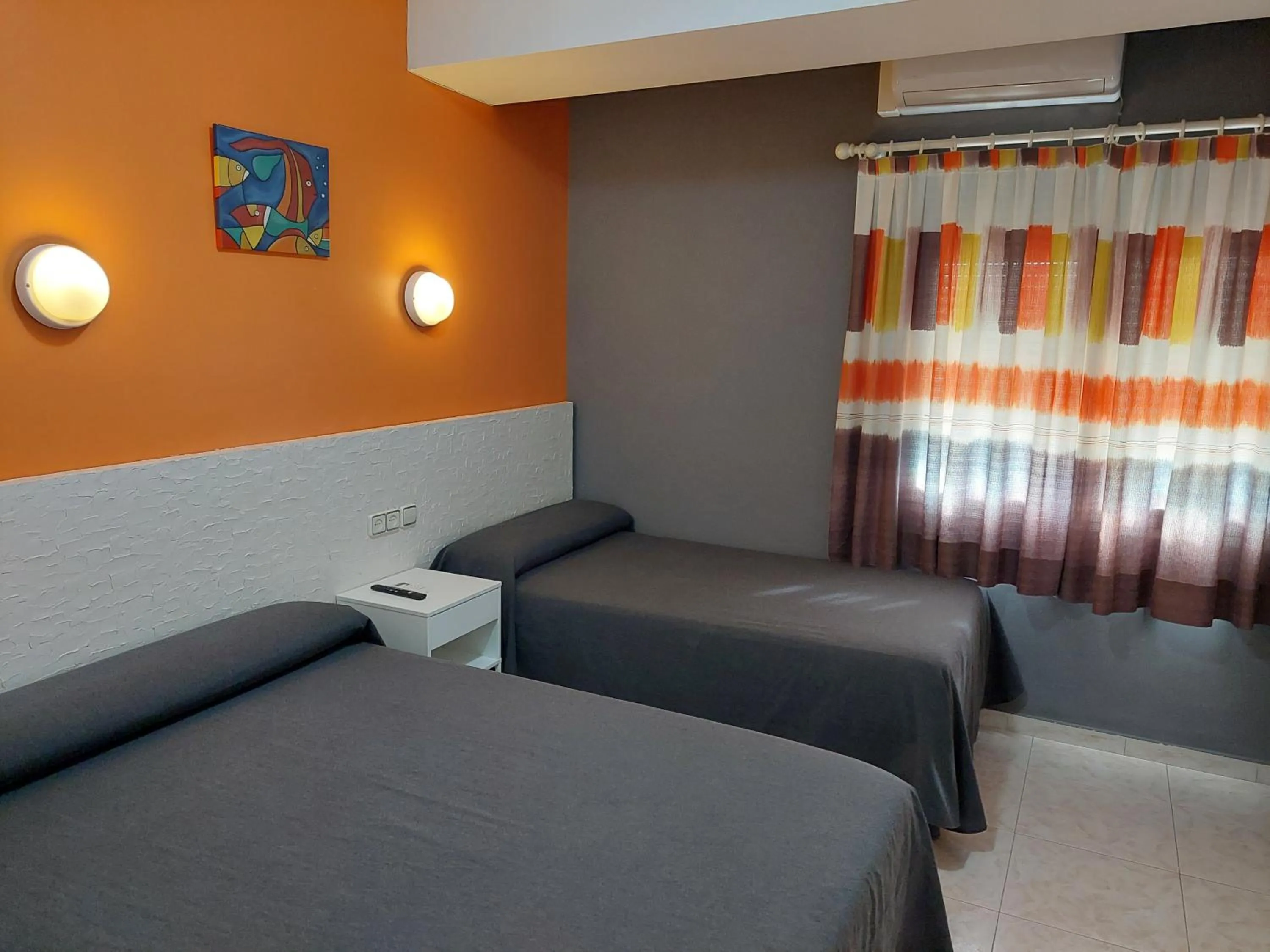 Bedroom, Bed in Hotel Cervantes