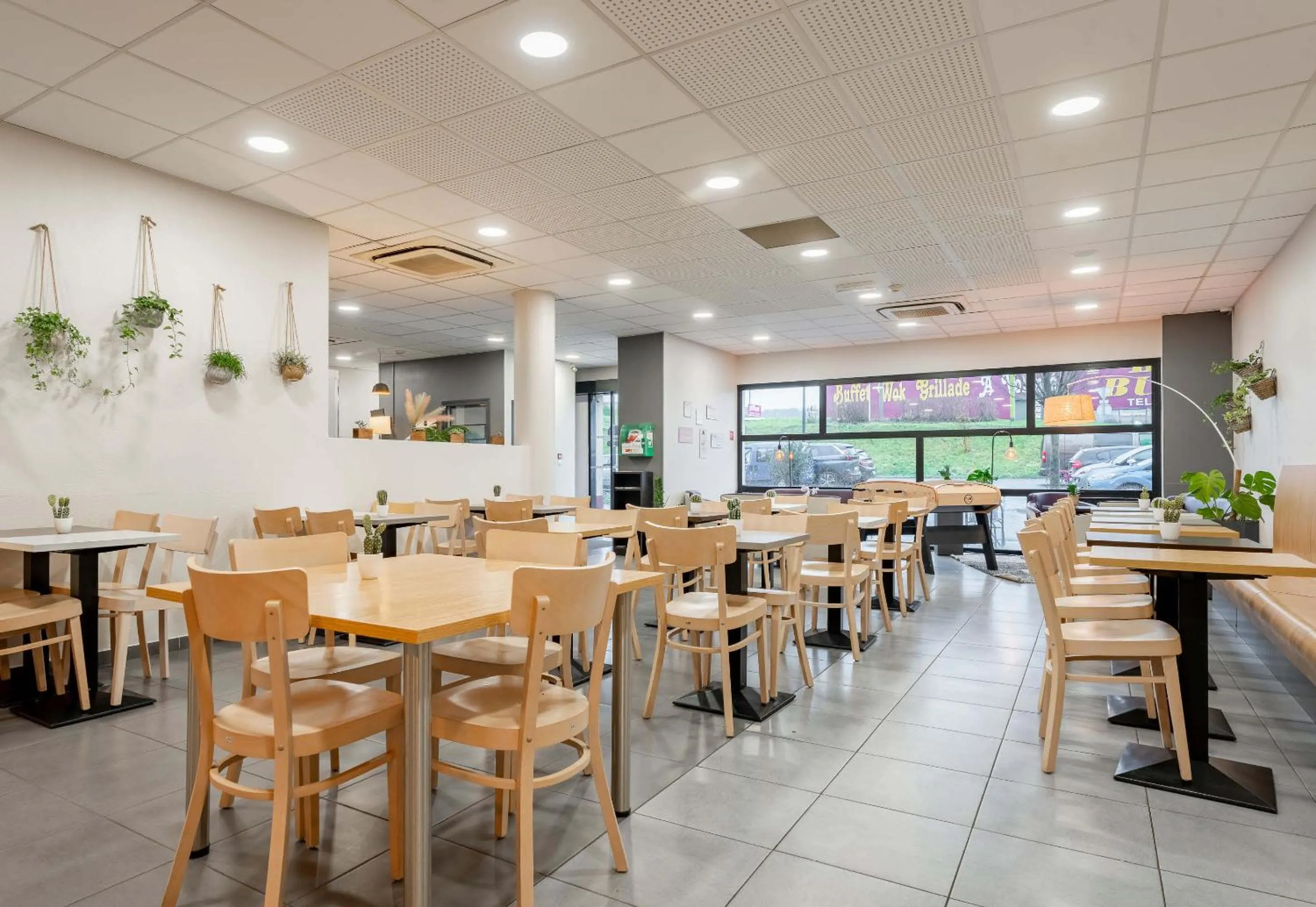 Lunch in B&B HOTEL Maubeuge-Louvroil