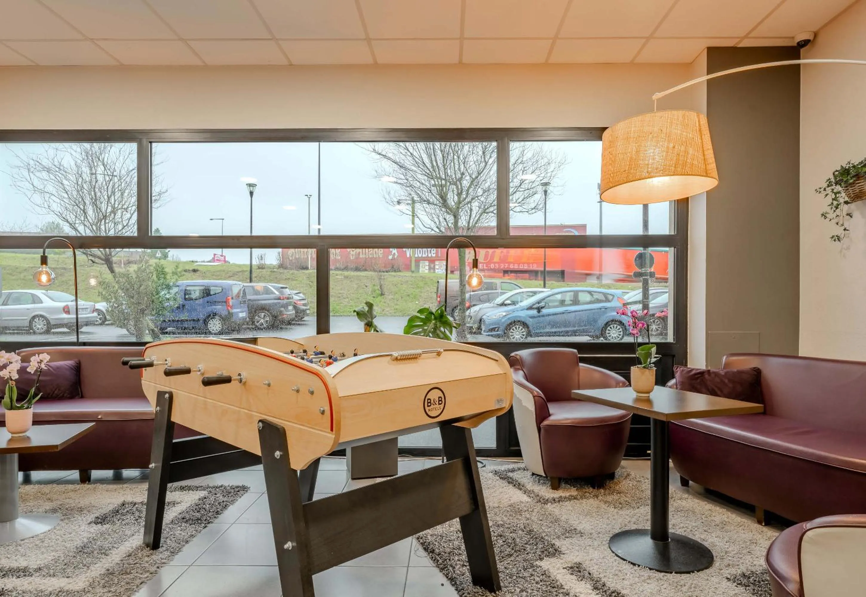 Lobby or reception in B&B HOTEL Maubeuge-Louvroil