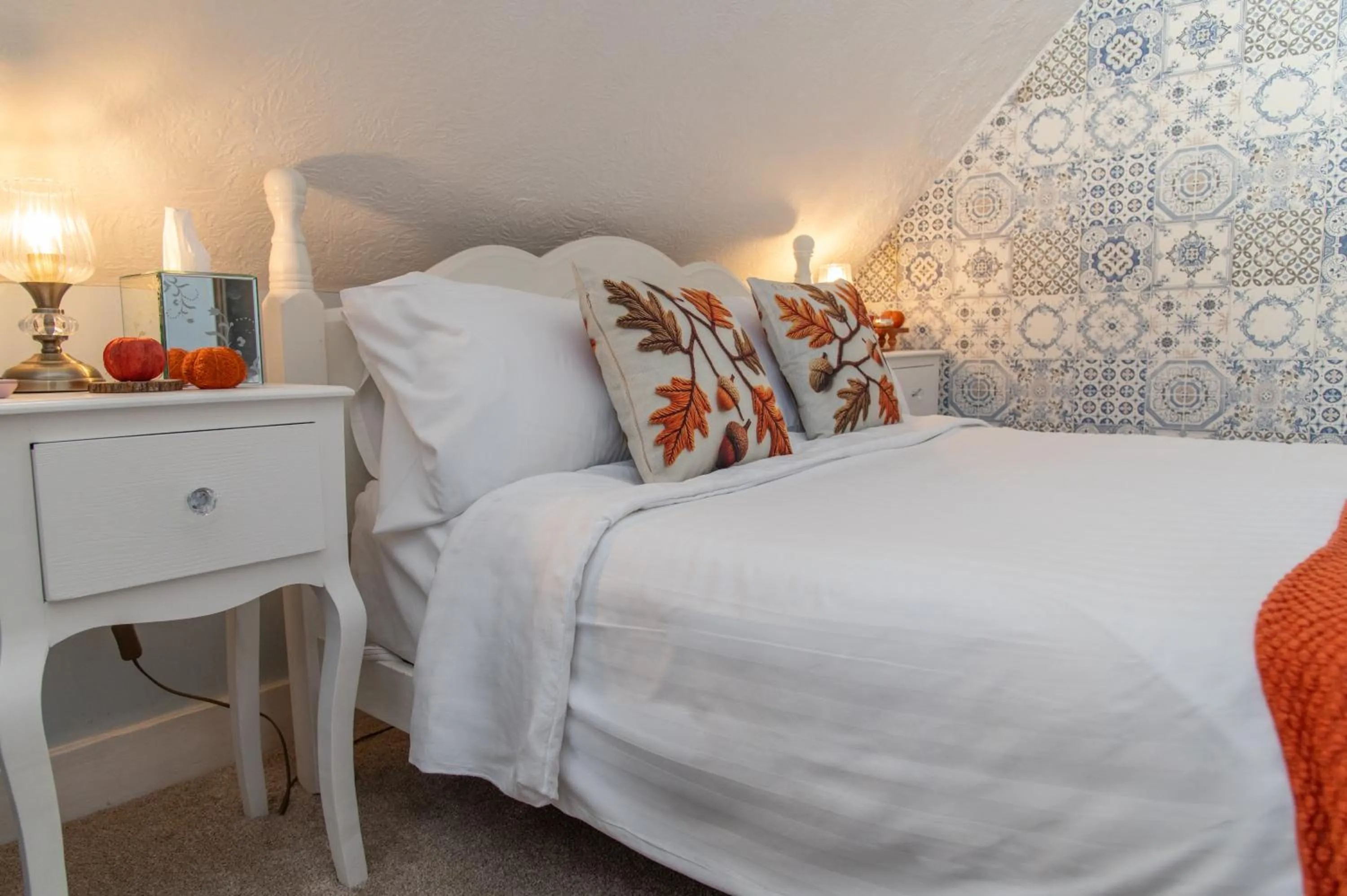 Bedroom, Bed in The Cherry Tree Guest House